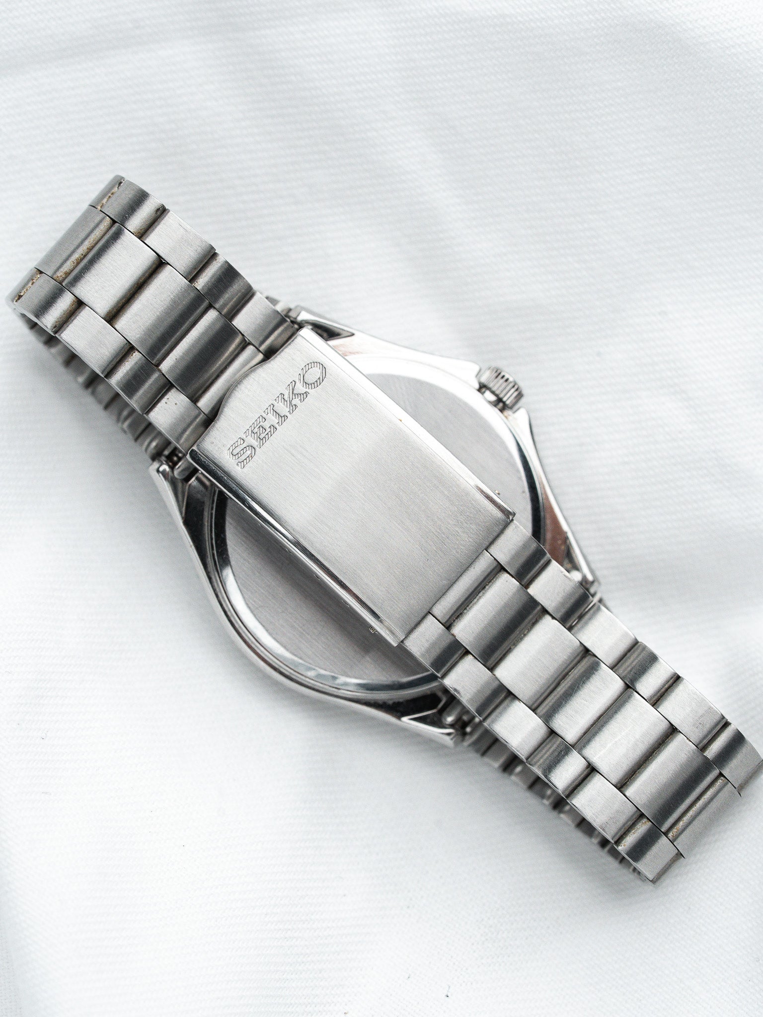 Seiko Spirit 7N43-7180 Acier — Cadran Blanc Sablé Jour Kanji (1998)