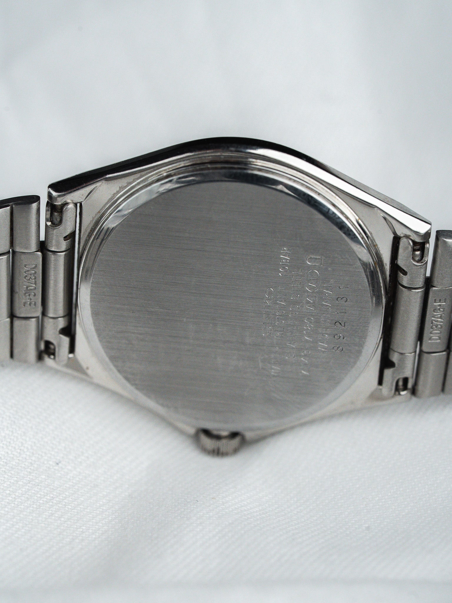 Seiko Spirit 7N43-7180 Acier — Cadran Blanc Sablé Jour Kanji (1998)