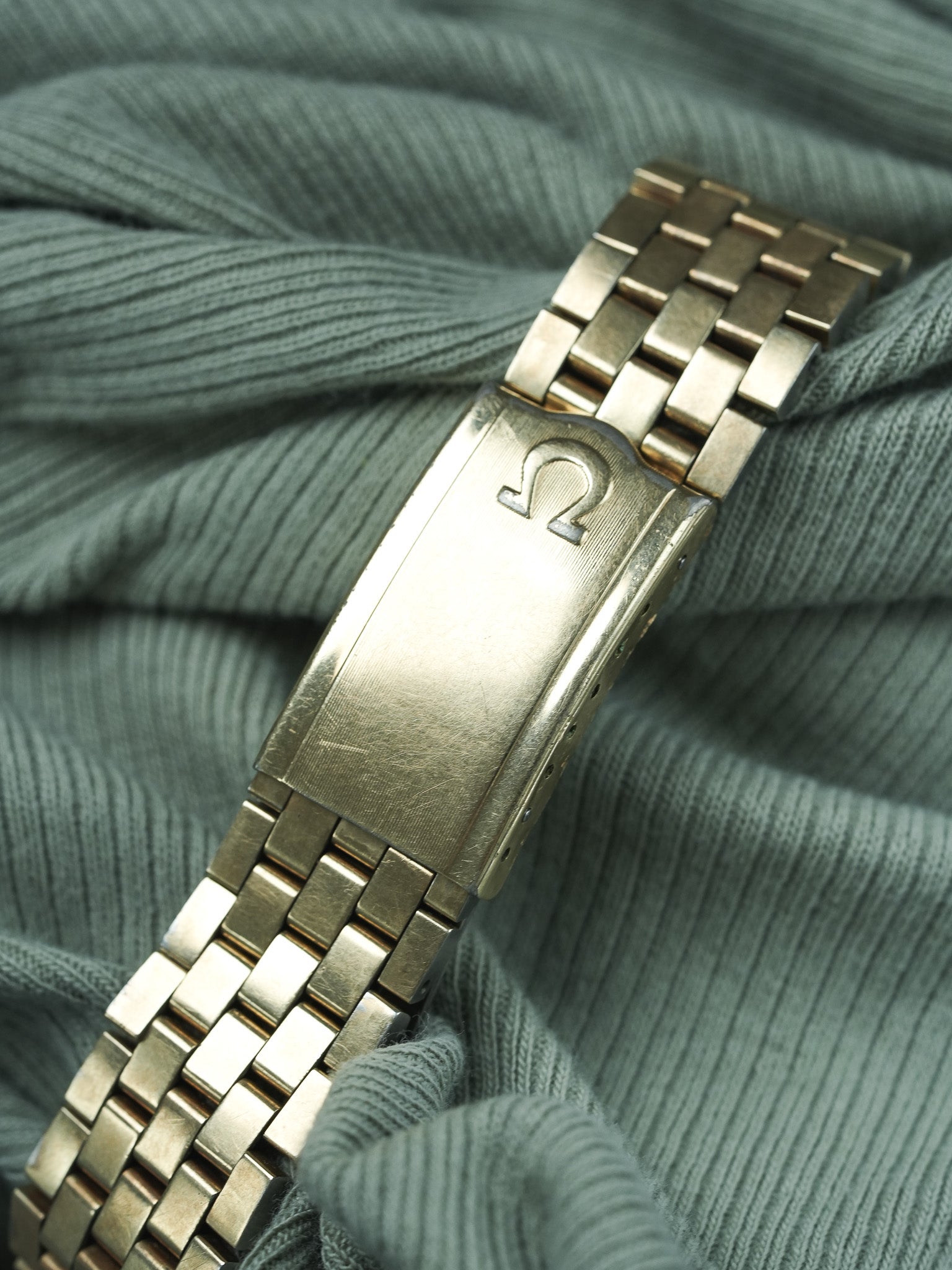 Montre Omega Constellation Vintage - 168.017.SP C-Shape G.Genta (1970)