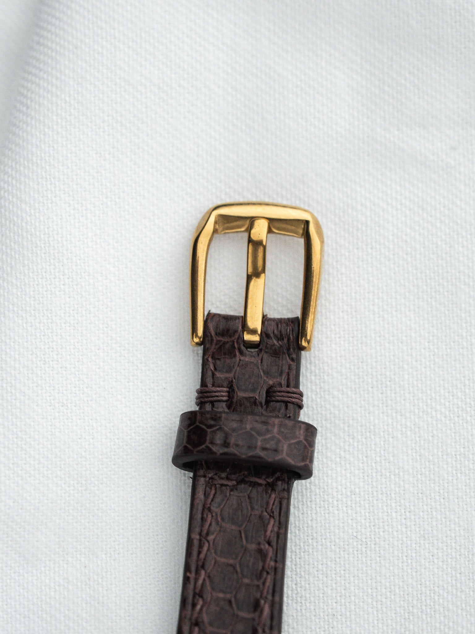Seiko Noie 1F21-5B70 Baignoire Plaqué Or — Cadran Blanc Arabe (1994)