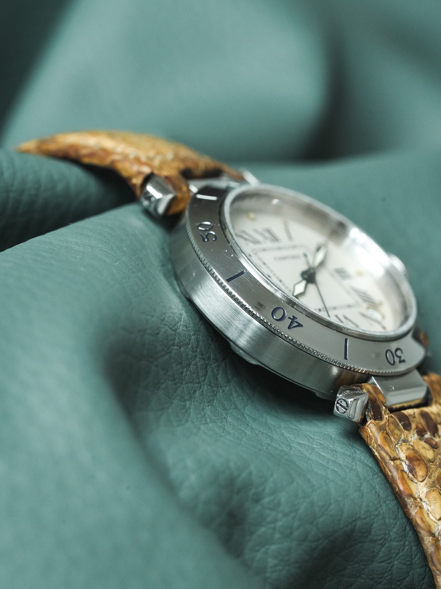 Montre Cartier Pasha Vintage - R4010 Acier 35.5mm Crème Serpent (Années 2000) - Atelier Victor