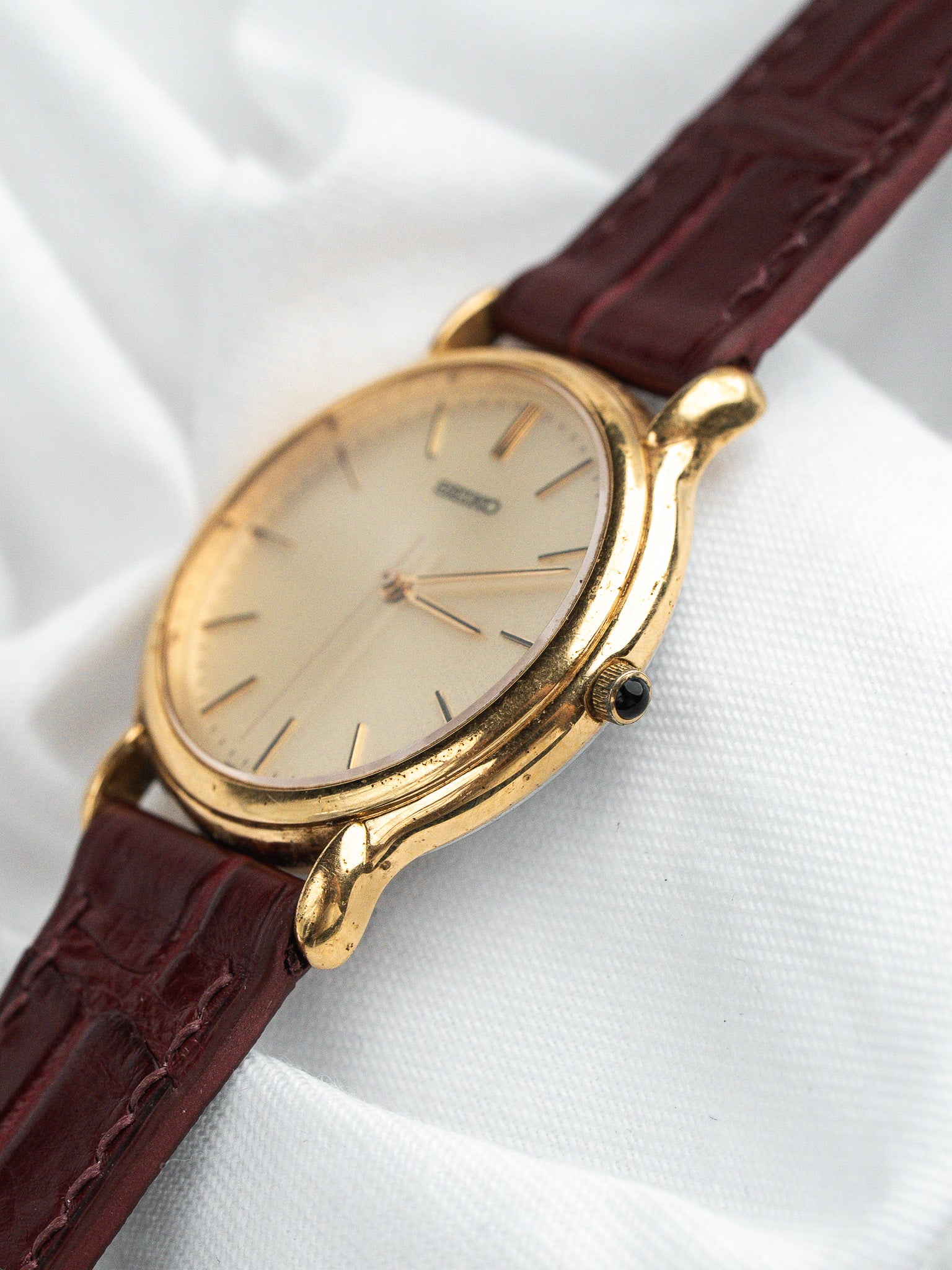 Seiko 7N01-6030 Ronde Plaqué Or — Cadran Or Sablé (2001)