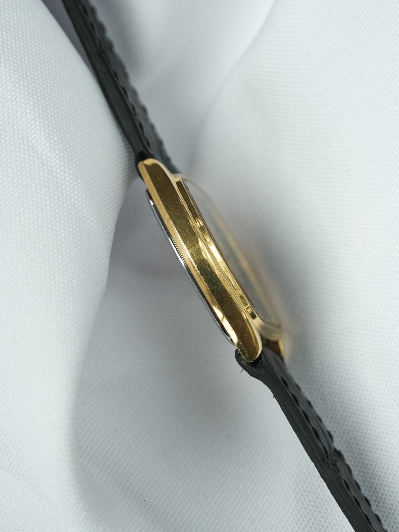 Vintage Seiko Watch - Tonneau Black Gold-Plated (1982)