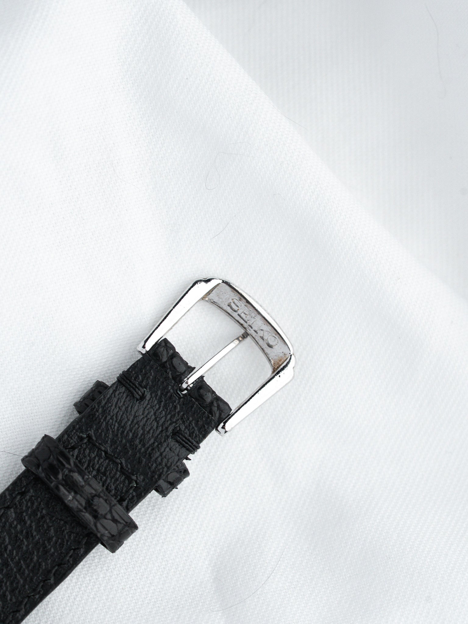 ساعة Seiko فينتاج Dolce 8N41-6340 — ميناء فضي (1990s)