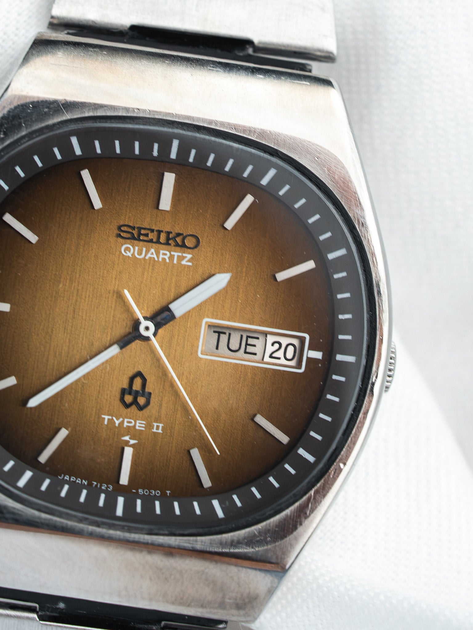 Seiko Vintage Type II ساعة 7123-5030 — تدرّج بني (1978)