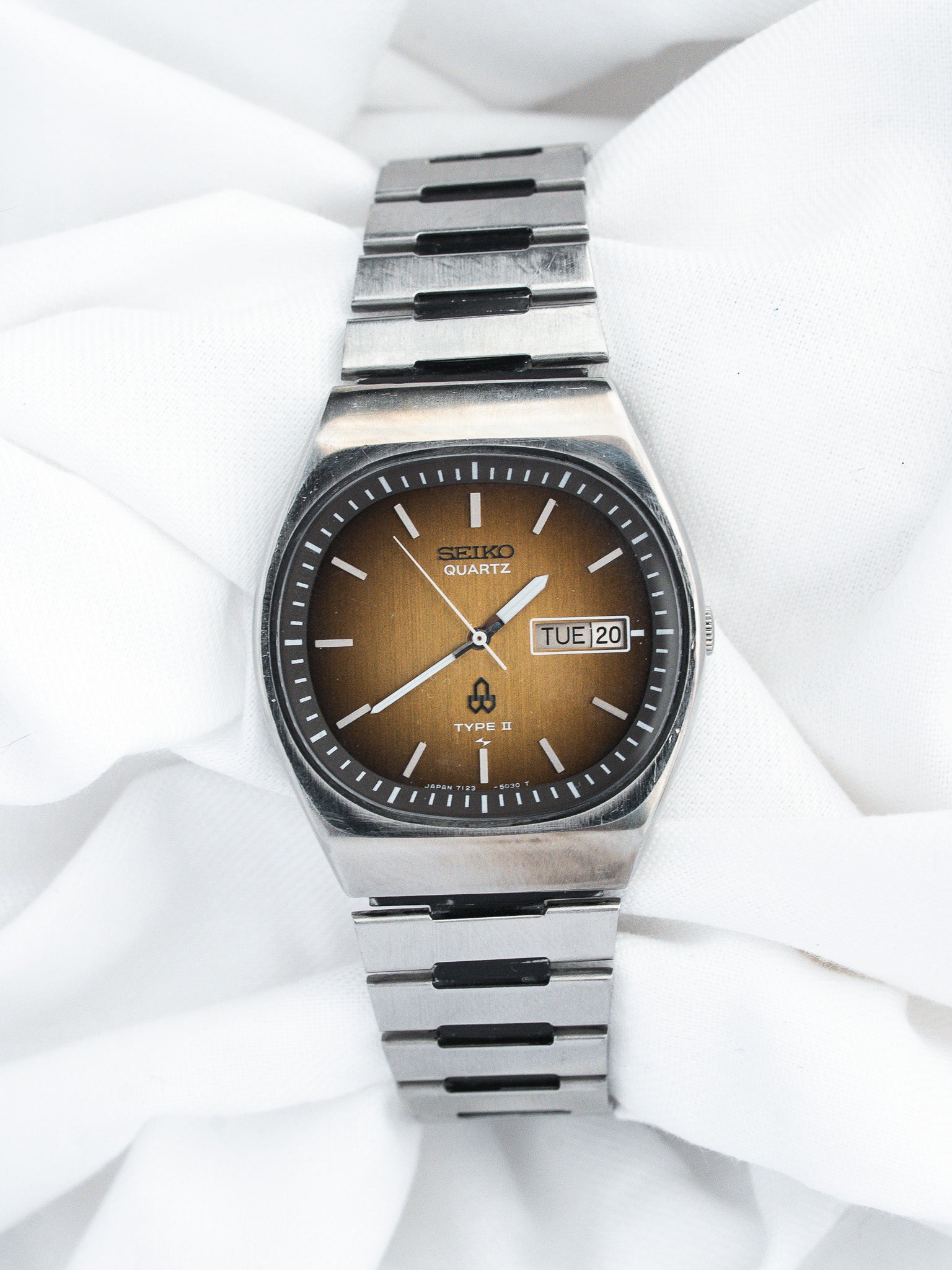 Seiko Vintage Type II ساعة 7123-5030 — تدرّج بني (1978)