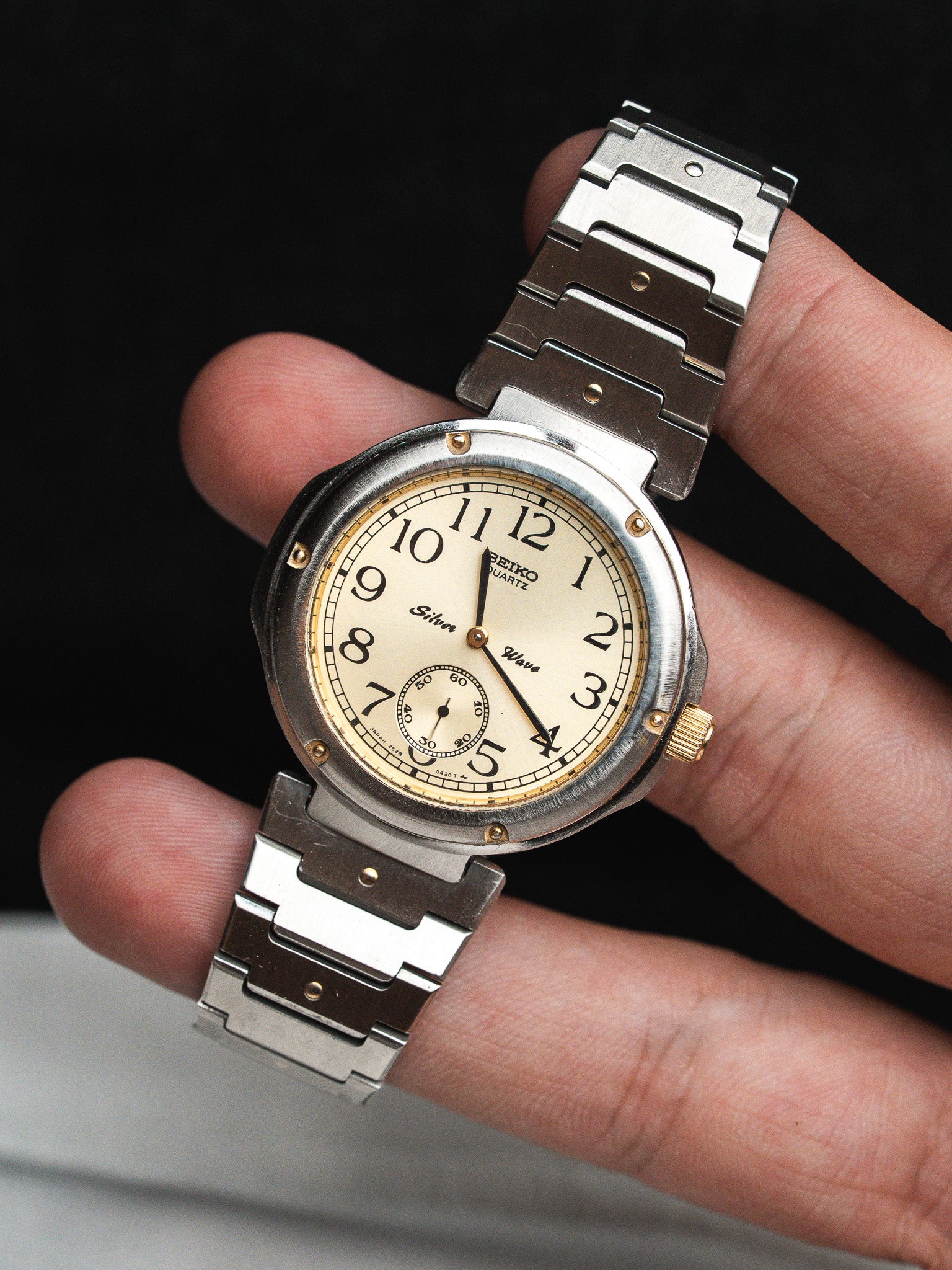 ساعة Seiko Vintage Silver Wave 2628 — الثواني الصغيرة (1982)