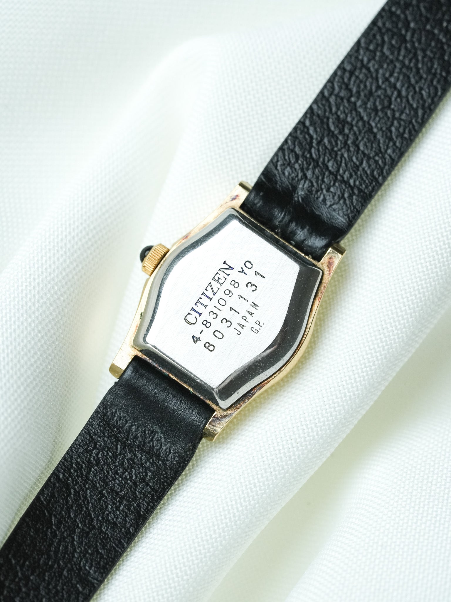 Montre Citizen Vintage - Mini Tonneau Plaqué or (1978) - Atelier Victor