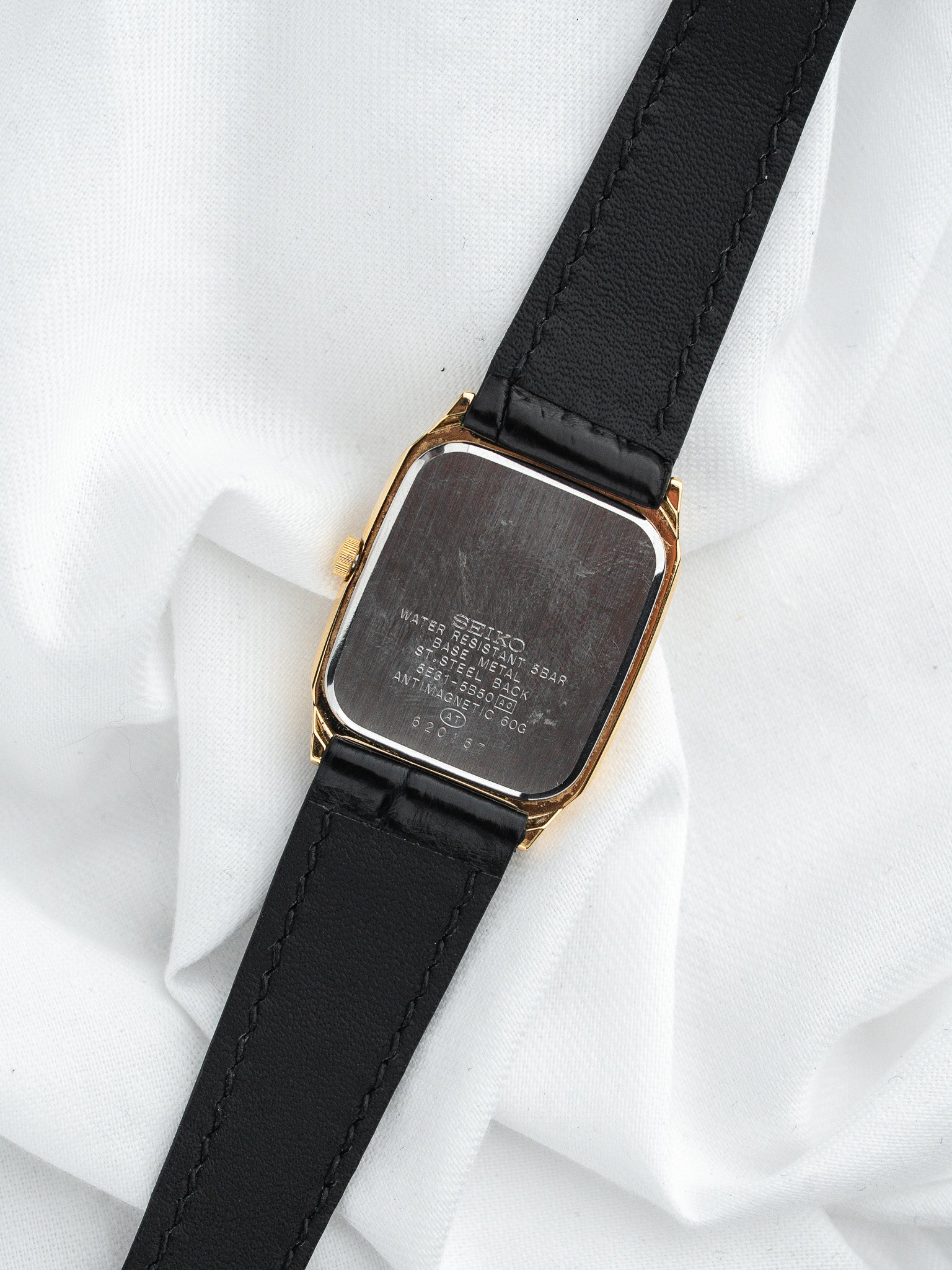 Seiko Vintage Spirit Watch 5E31-5B50 — Tank de Oro (1996)