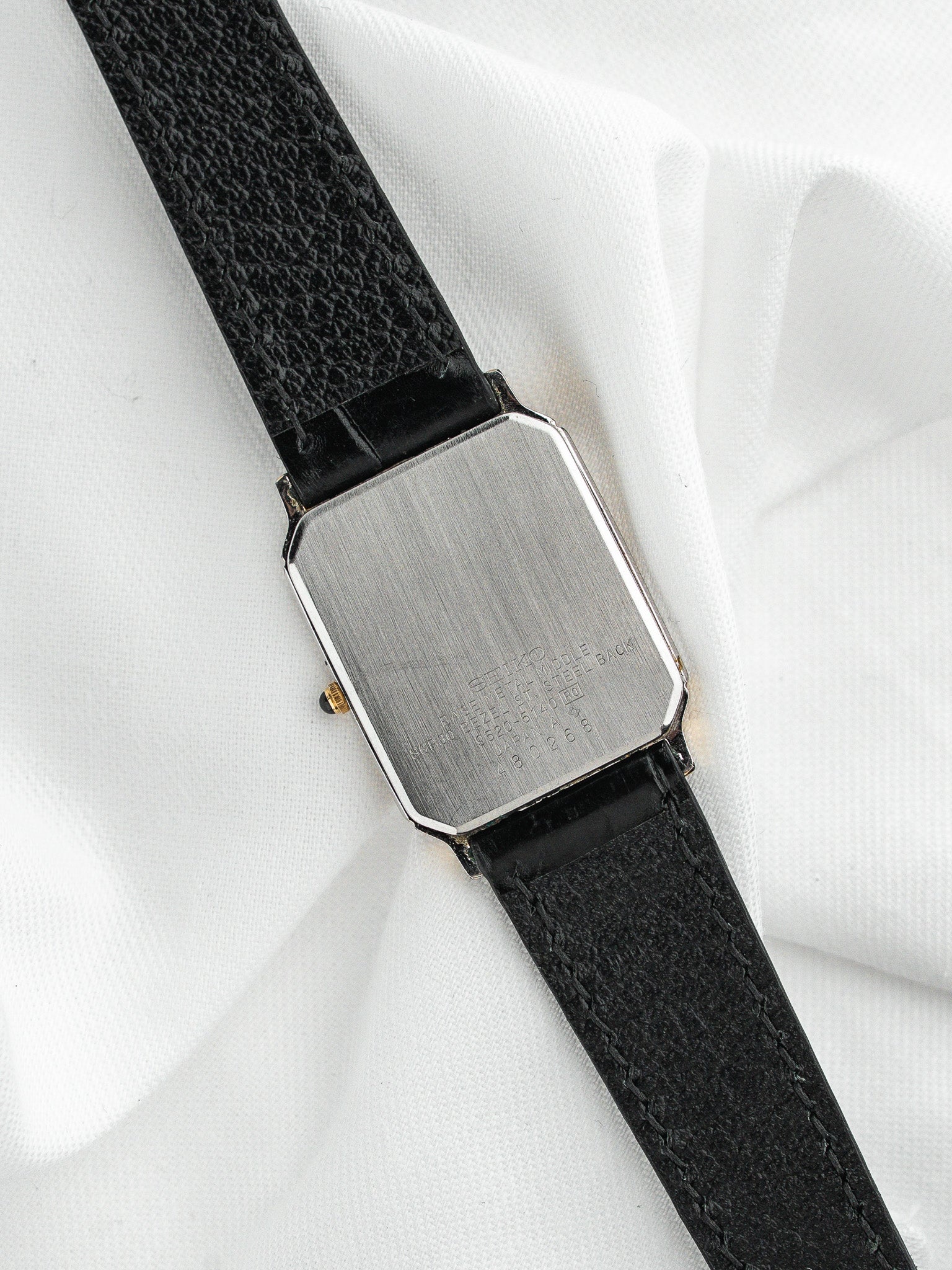 Montre Seiko Dolce 9520-5140 — Extra-plate Plaqué Or Bi-ton (1984)