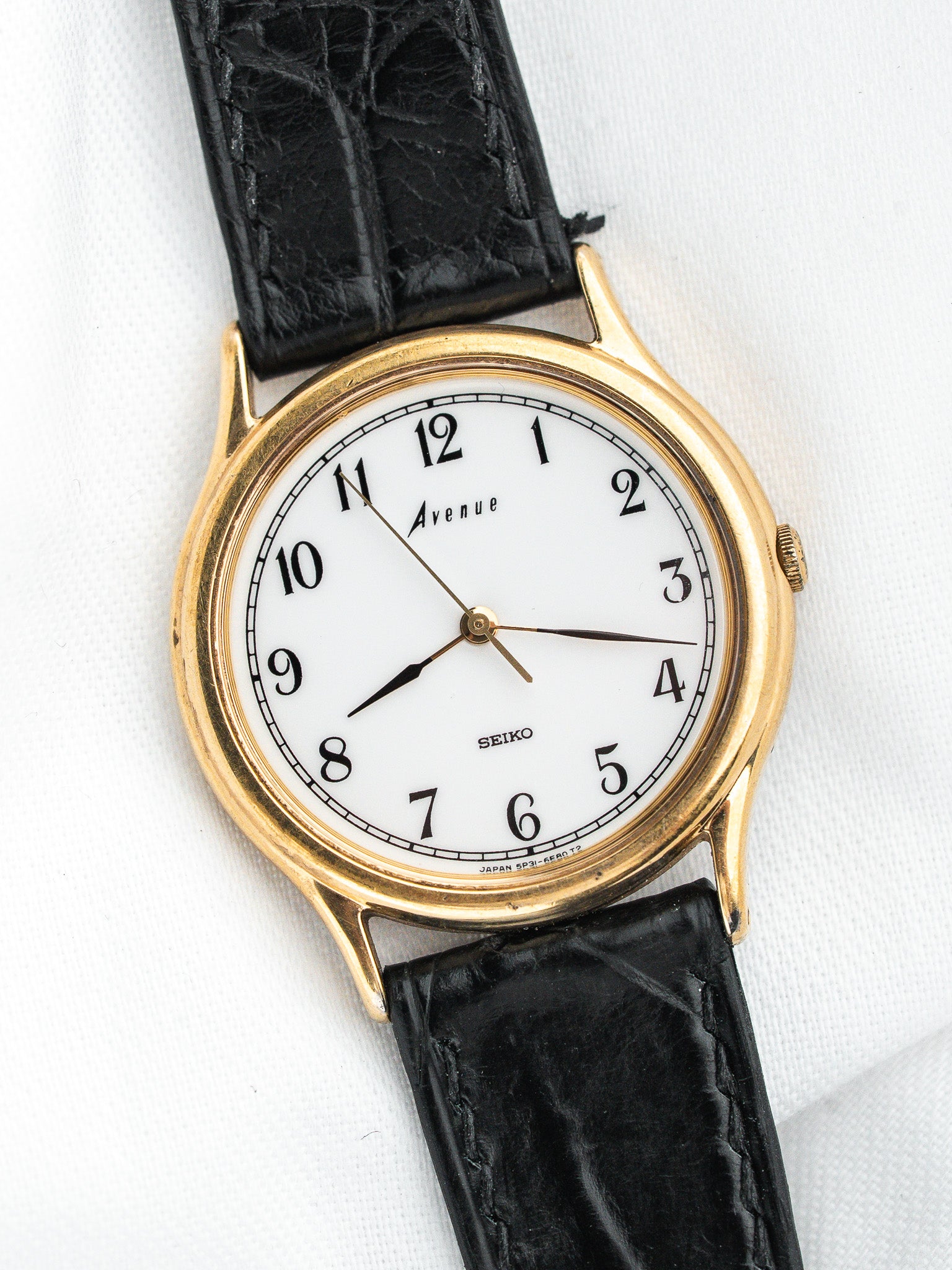 Seiko Avenue 5P31-6D00 — Plaqué Or Cadran Chiffres Arabes (1990)