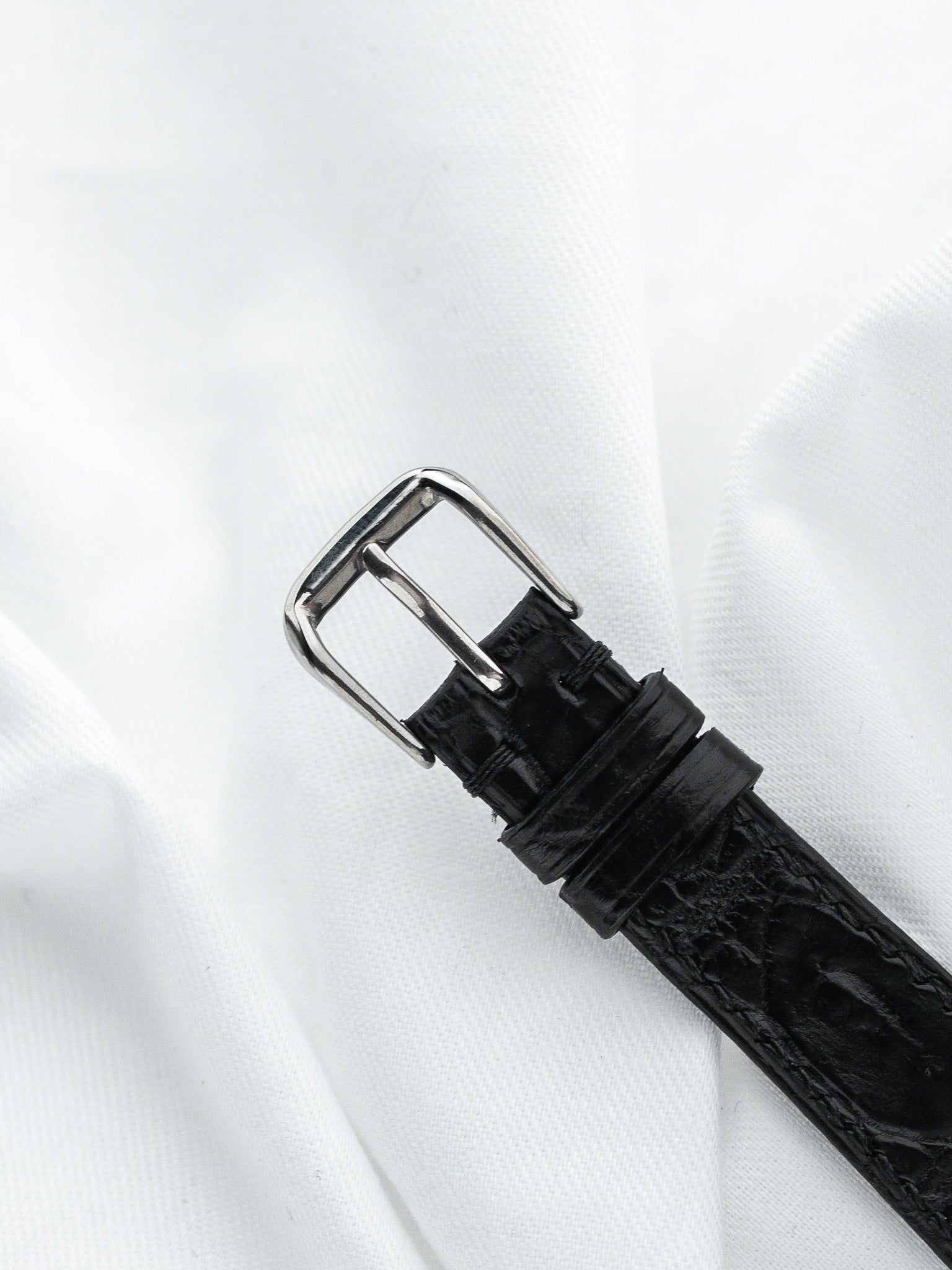 Longines Quartz Watch 精钢 — 银色太阳纹表盘 镶贴时标 (1980s)