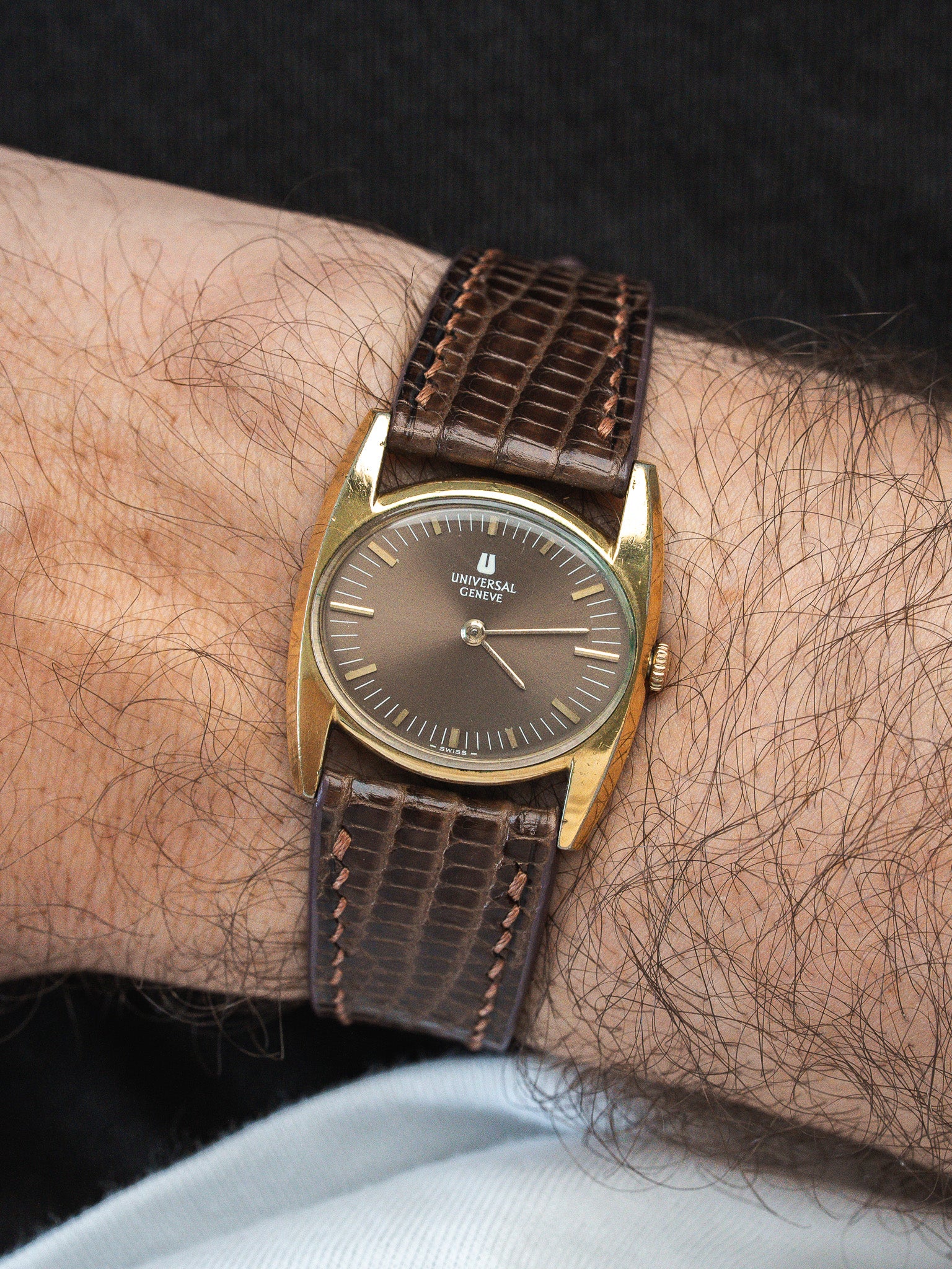 Montre Universal Genève Vintage - "Batwing" Plaqué or (Années 1970)