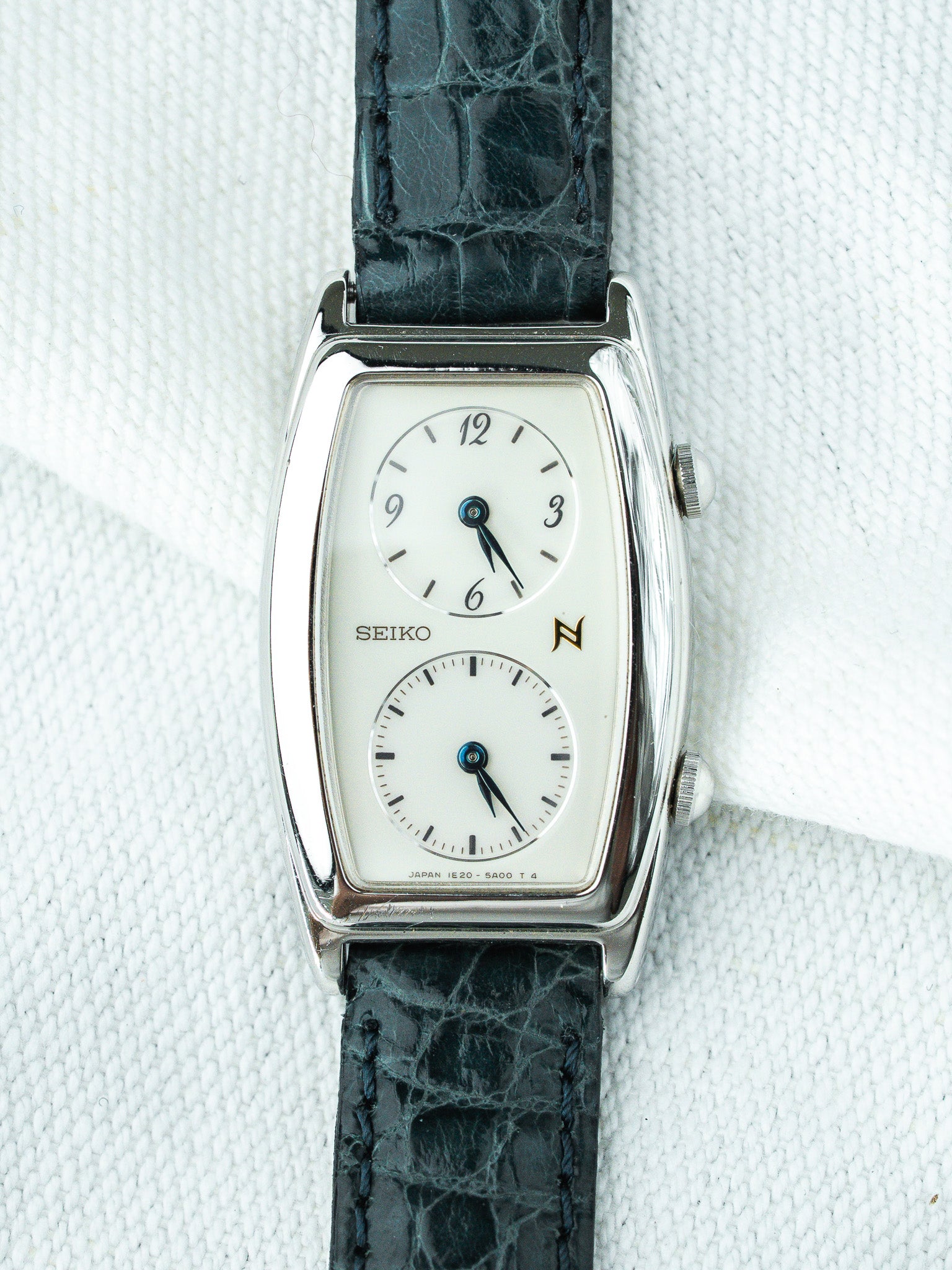 Montre Seiko Vintage - Tonneau Dual Time Acier Bleu (1996) - Atelier Victor