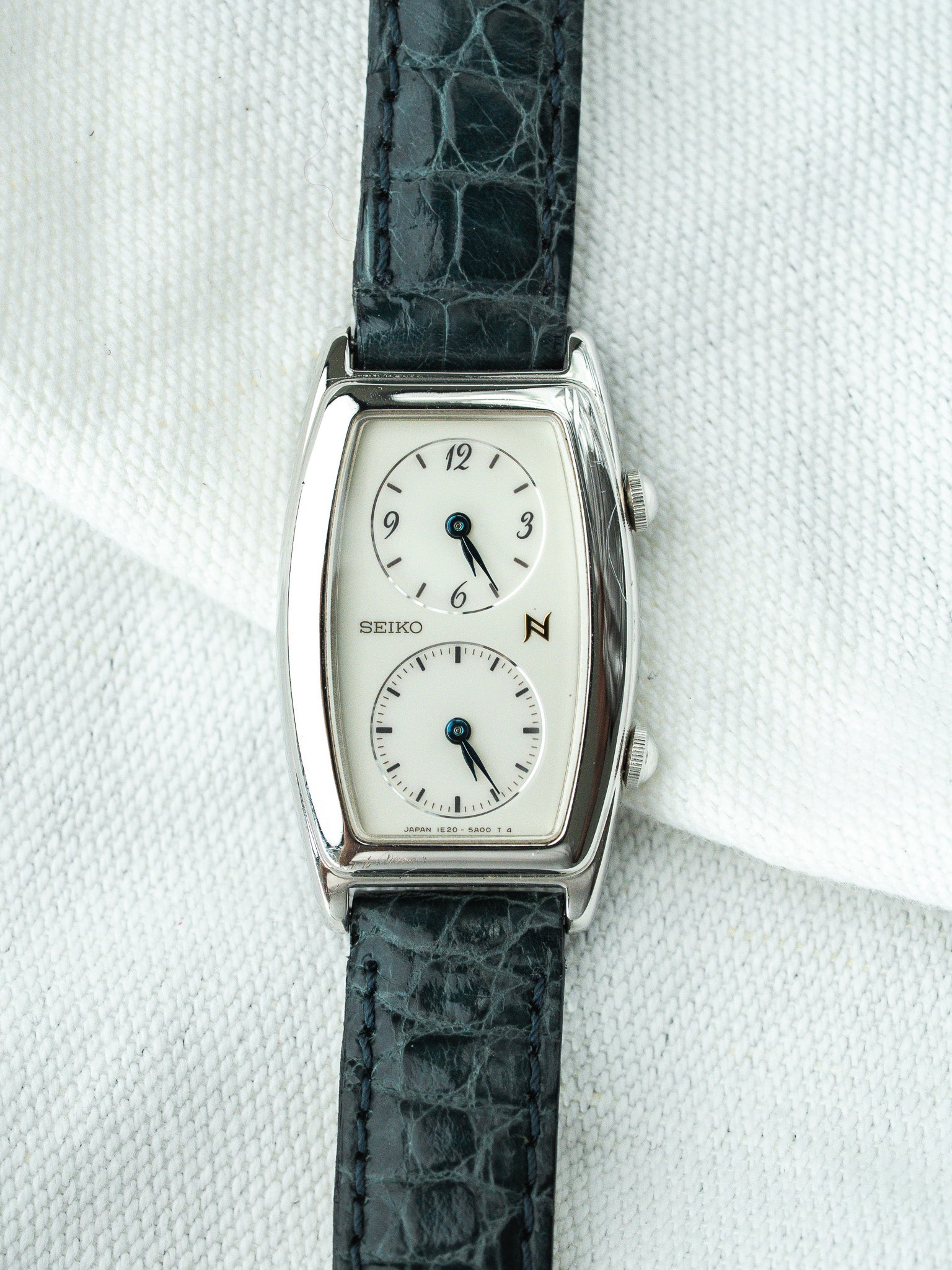 Montre Seiko Vintage - Tonneau Dual Time Acier Bleu (1996) - Atelier Victor
