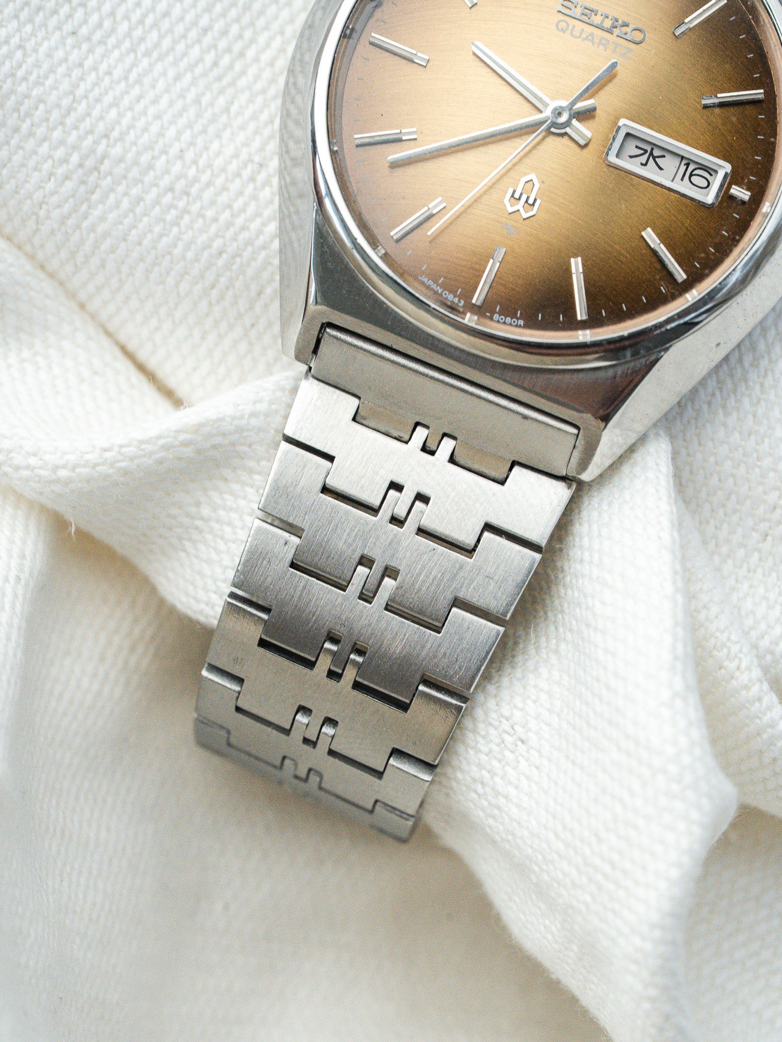 ساعة Seiko فينتاج - بني مشمس كانجي 0843-8080 (1976)