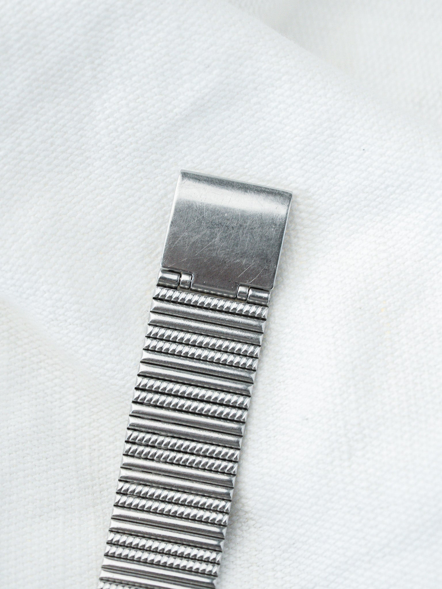 ساعة Seiko Galaxy فينتاج V701-6K90 — قرص غيوشيه أسود (1990)