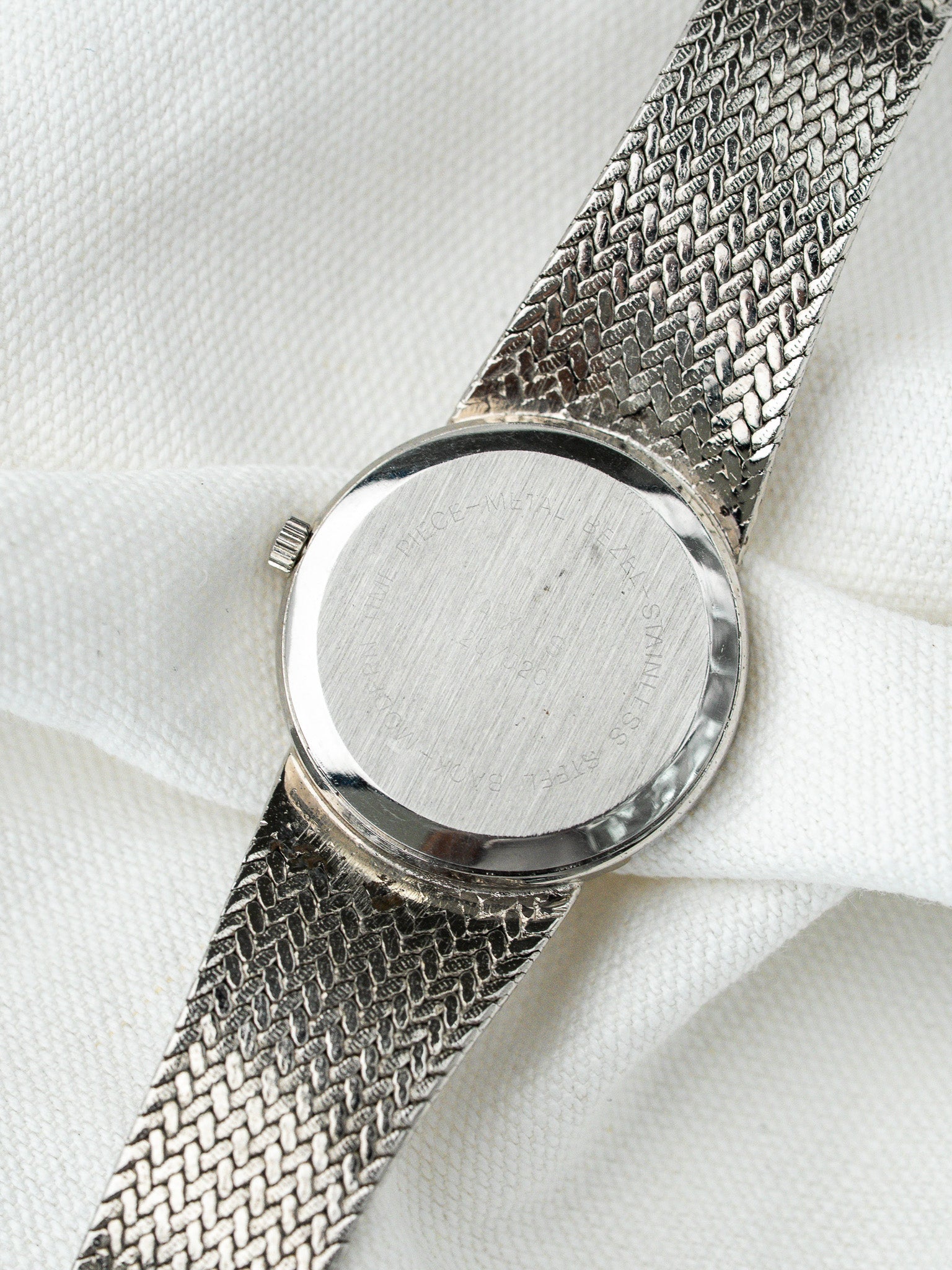 Montre Dude Vintage Quartz — Cadran Noir Zirconium et Maille Tressée (1990s)