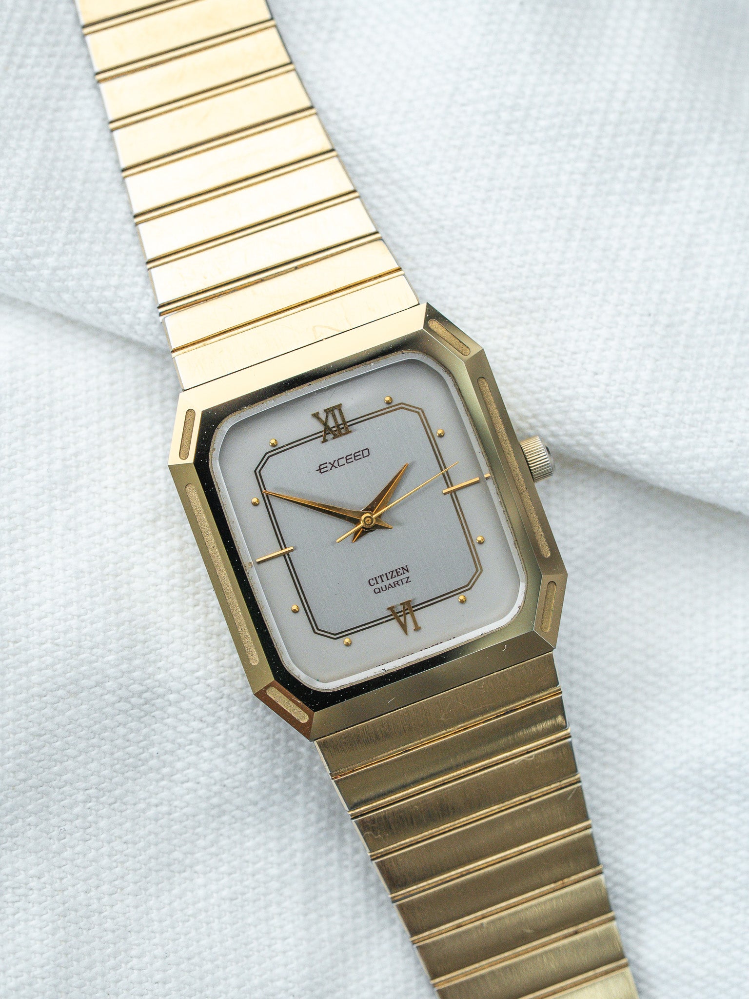 Vintage Citizen Exceed Watch — Rectangular Gray Dial (1982)