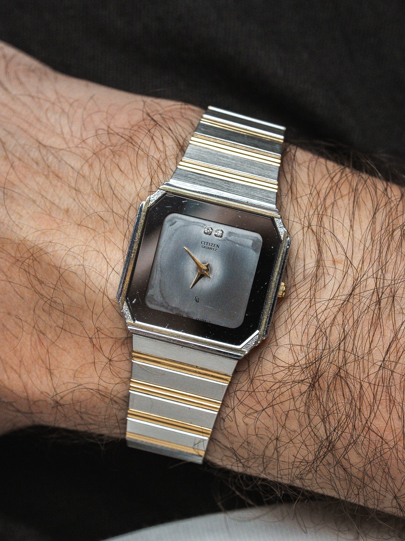 Montre Citizen Vintage Bicolore Ultra-Fine — Cadran Gris Ghost Serti (1980s)