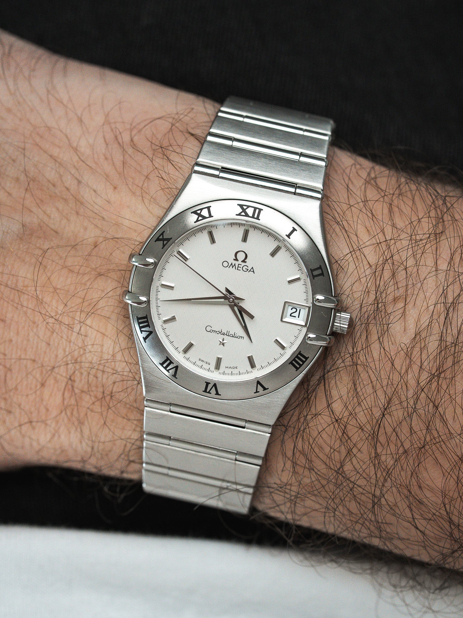 Montre Omega Constellation Manhattan Acier — Cadran Blanc Date (2000)