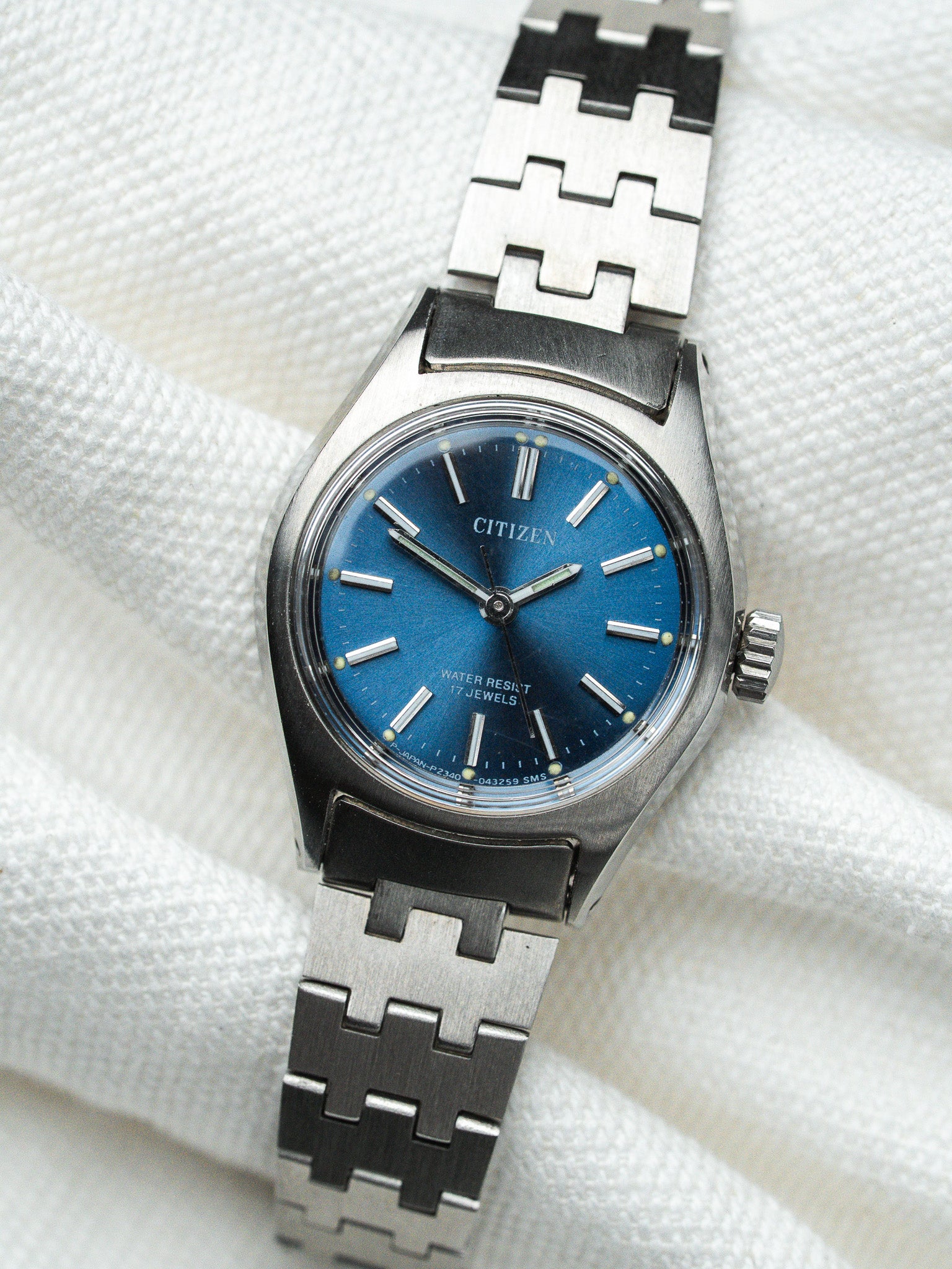 Montre Citizen Vintage Acier Bleu 75-0239 — Neuve de Stock (Années 1980)