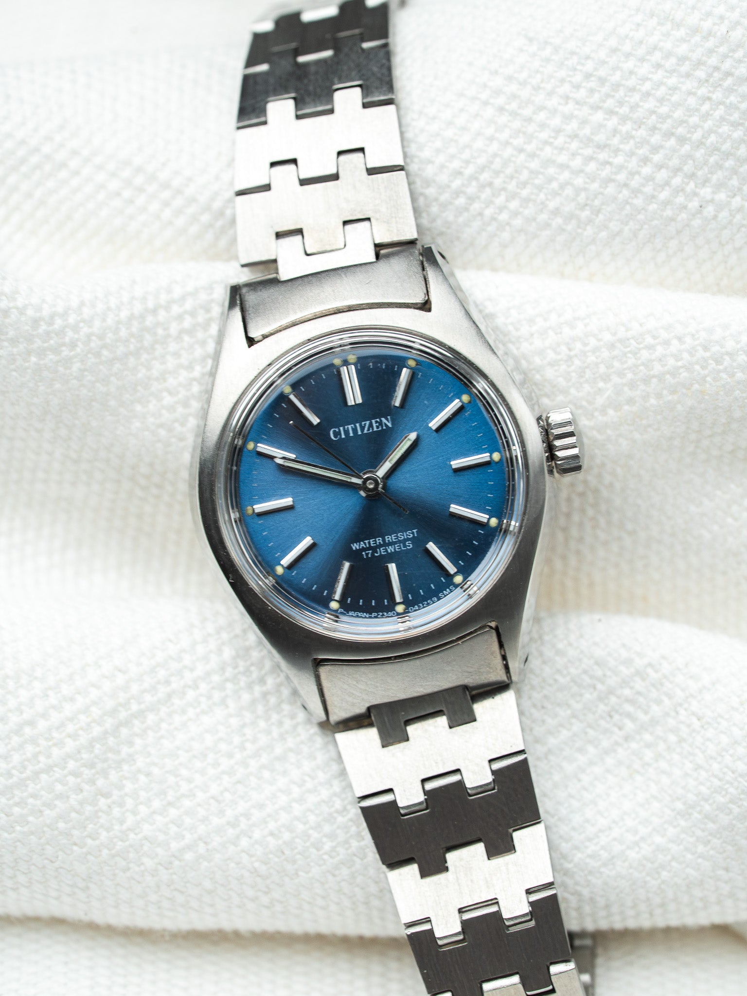 Montre Citizen Vintage Acier Bleu 75-0239 — Neuve de Stock (Années 1980)