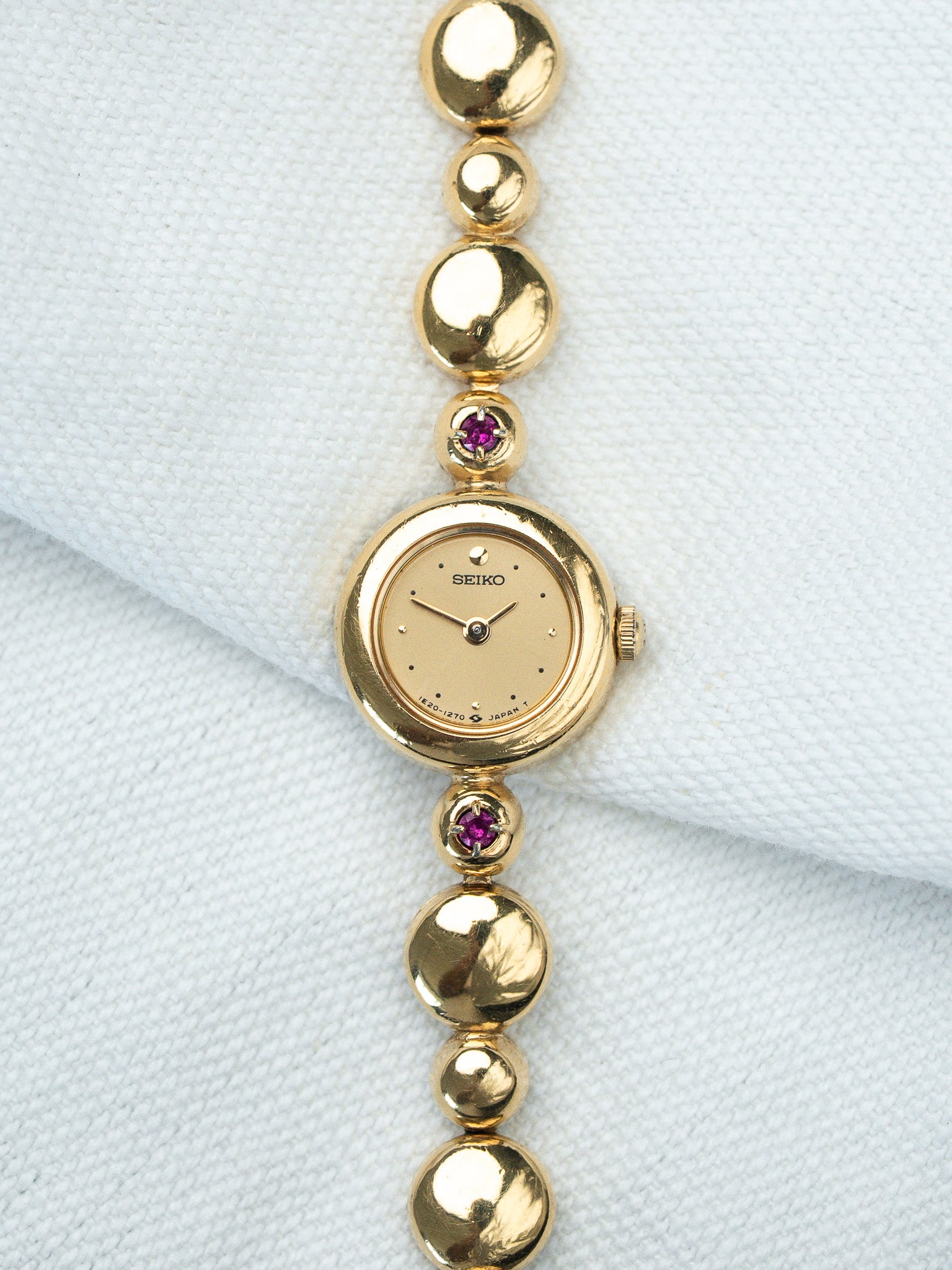 Orologio Seiko Vintage Cocktail Oro 1E20-1270 — Bracciale perlato (1995)