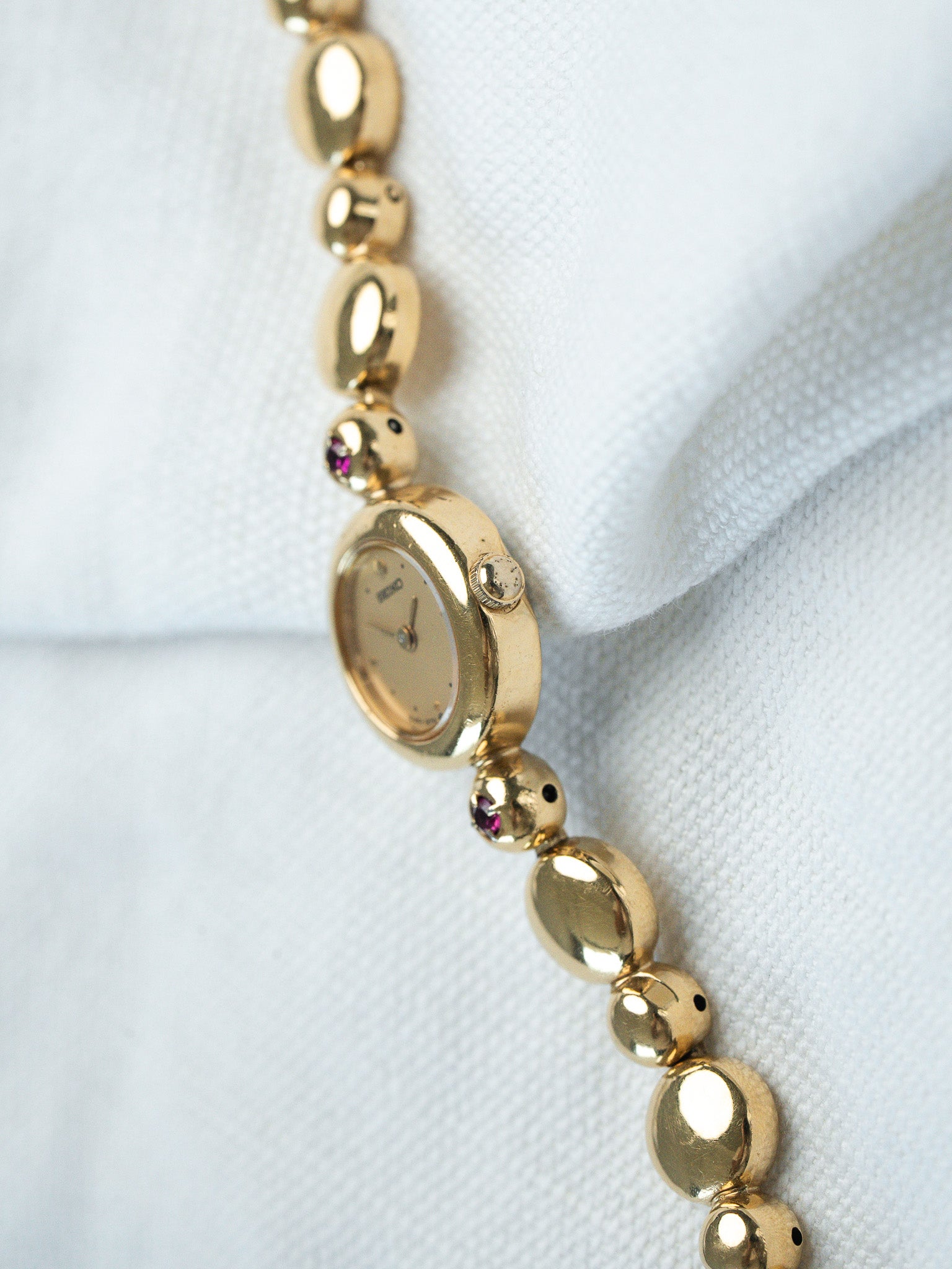 Montre Seiko Vintage Cocktail Or 1E20-1270 — Bracelet Perlé (1995)