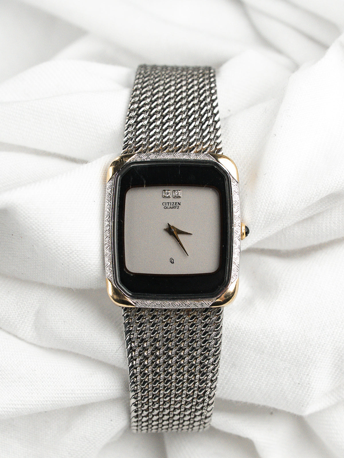 银色双石表盘与金色指针 - Citizen Coussin T4-320743 Watch - Atelier Victor