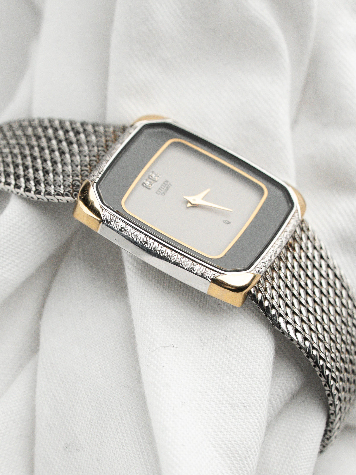 原装凸圆形表冠 - Citizen Coussin T4-320743 Watch - Atelier Victor