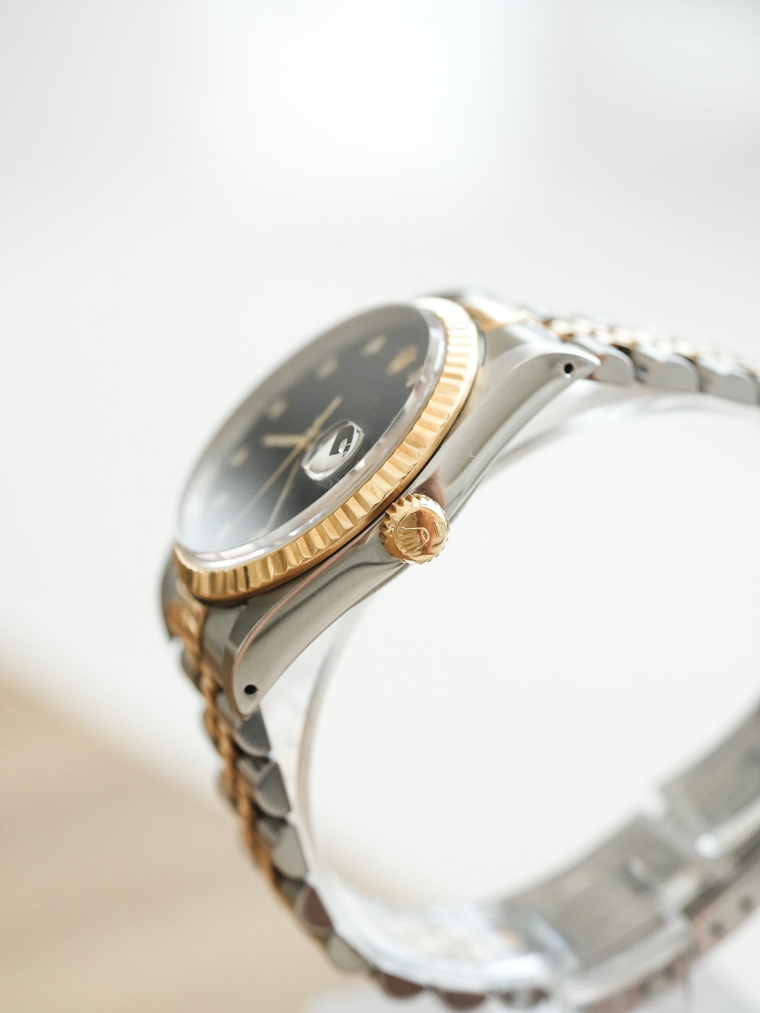 Rolex - Datejust 36 мм 16233 Золото Сталь юбилей Черный циферблат с бриллиантами - 1991
