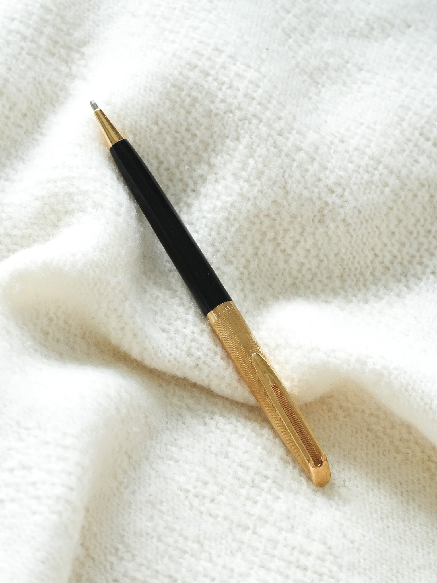 Waterman - Ballpoint pen rotating ballpoint pen CF MILLERAIES gold-plated and black - 1970s