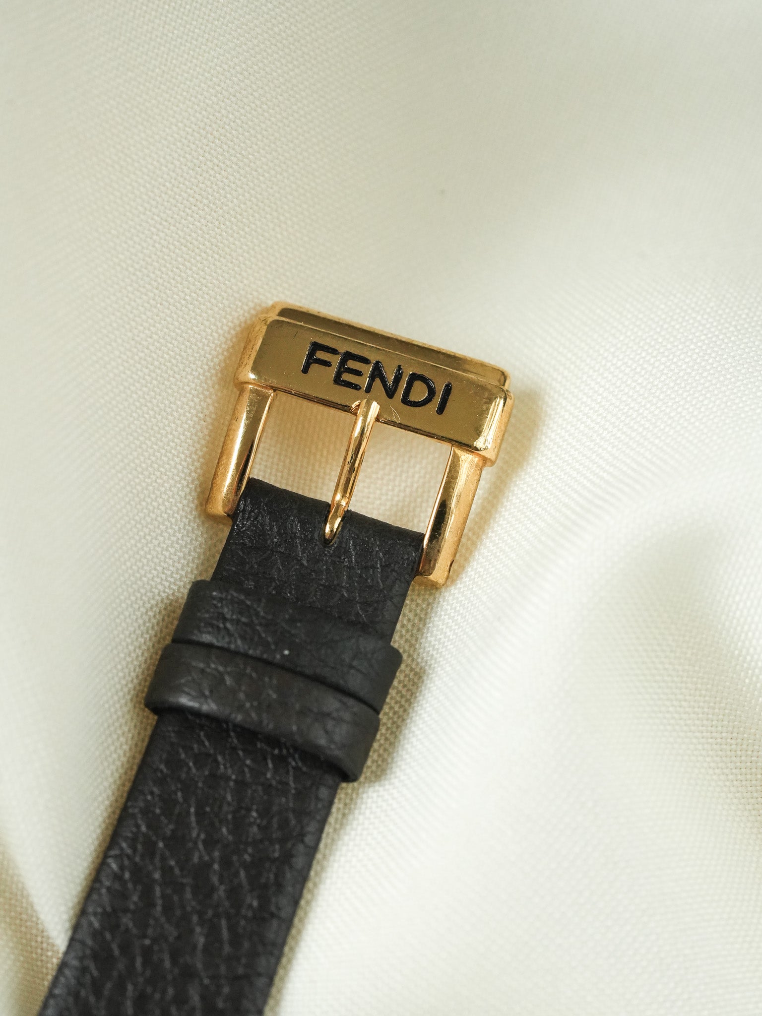 Fendi - مطلي بالذهب تاريخ 6 ساعات كابوشون 34 مم - 1990s