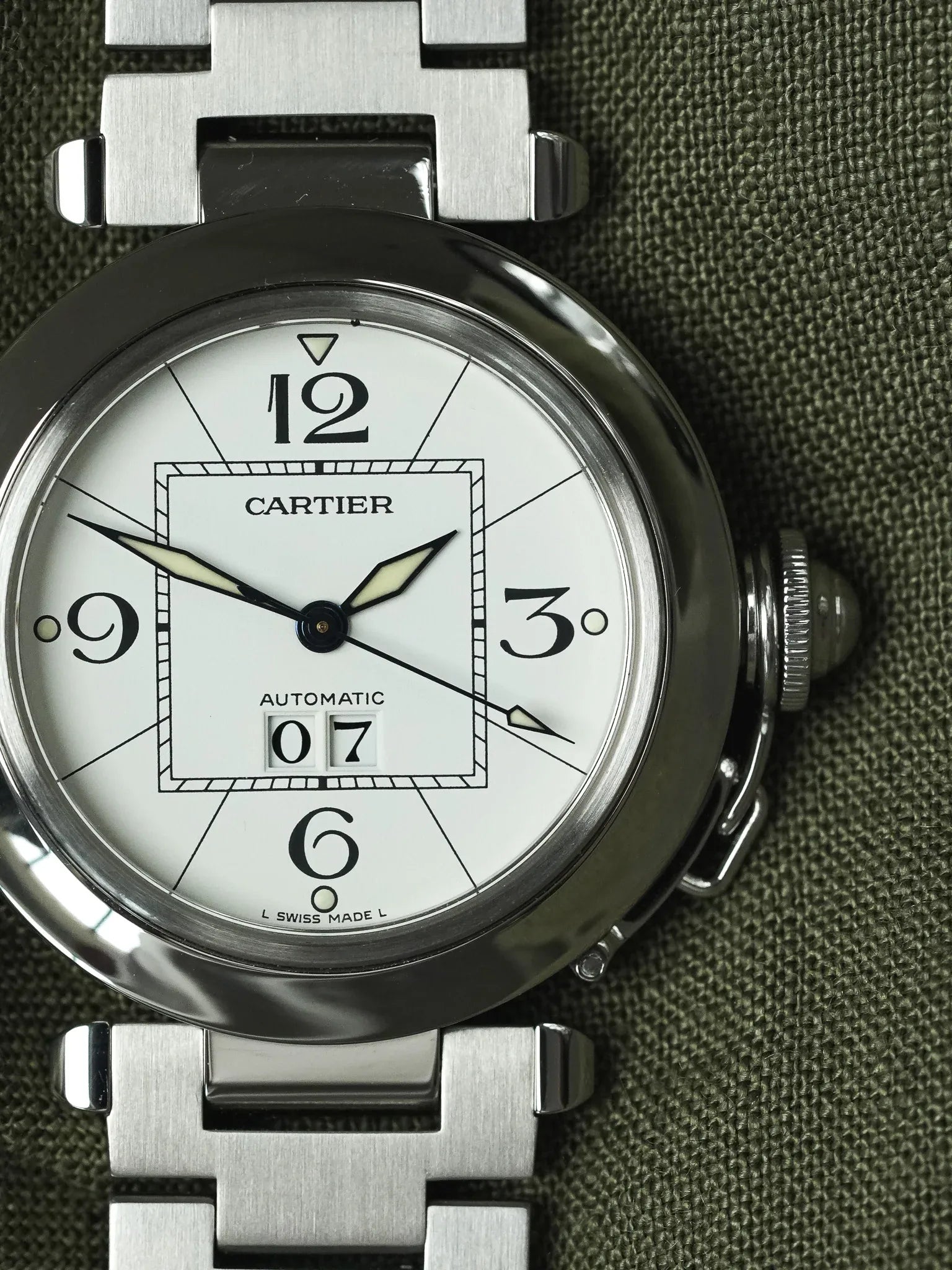 Cartier - Pasha 2475 Grande Date Blanc Acier 35mm - 2000s - Atelier Victor