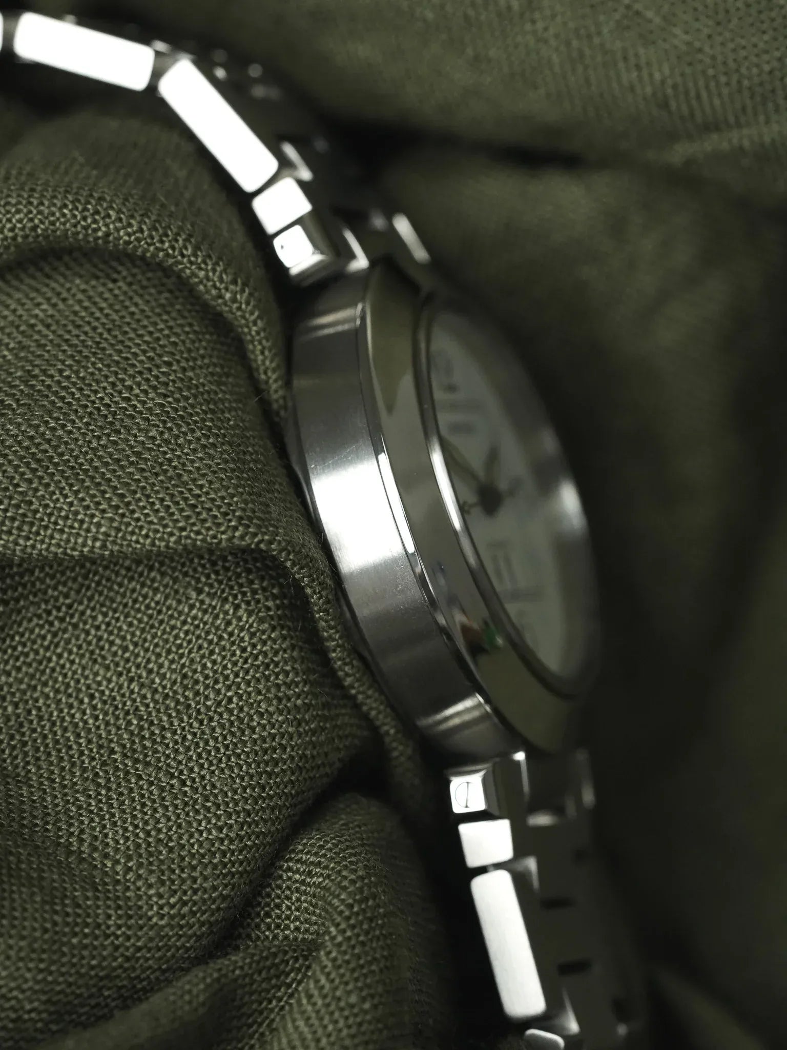 Cartier - Pasha 2475 Grande Date Blanc Acier 35mm - 2000s - Atelier Victor