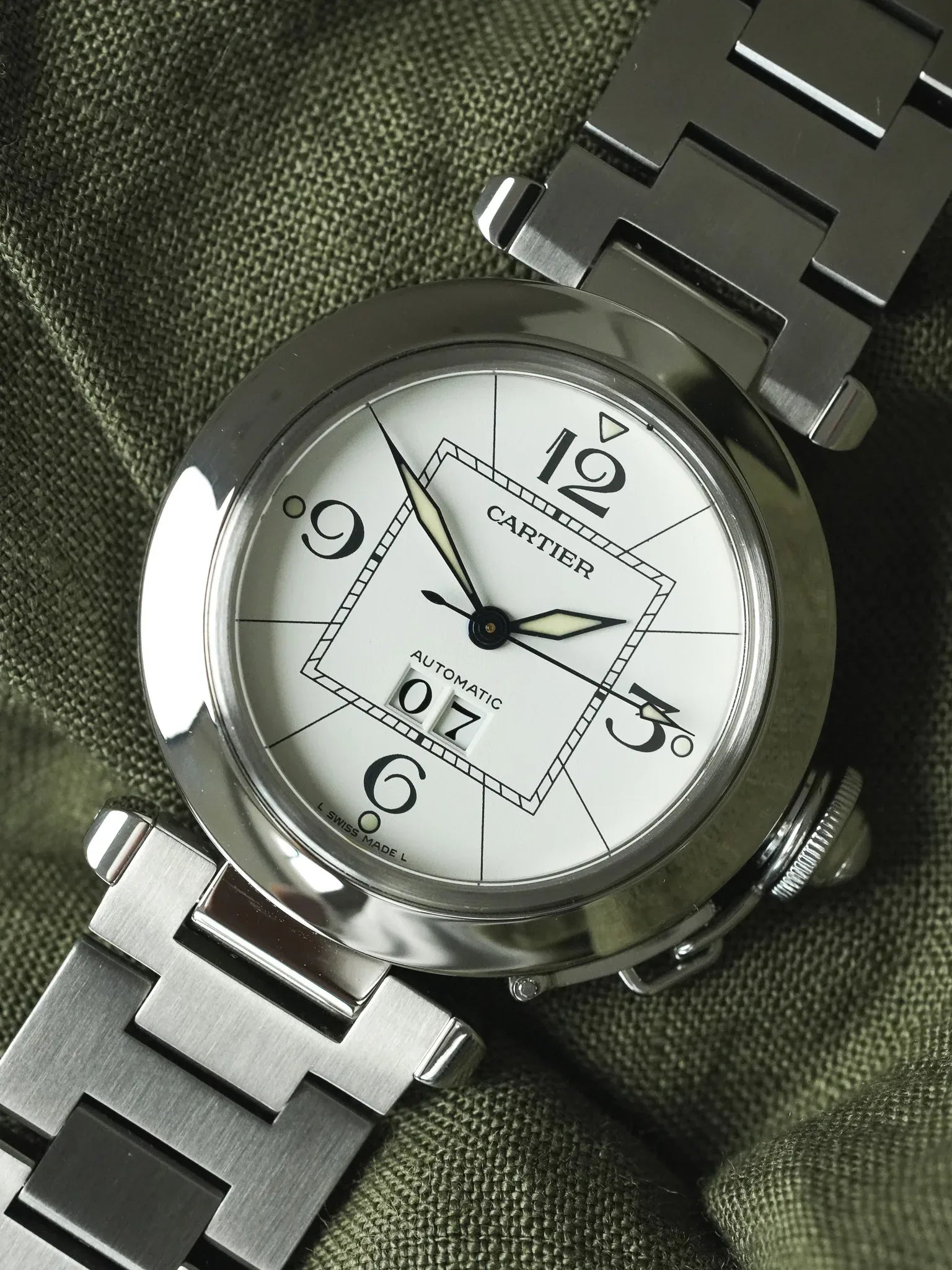 Cartier - Pasha 2475 Grande Date Blanc Acier 35mm - 2000s - Atelier Victor