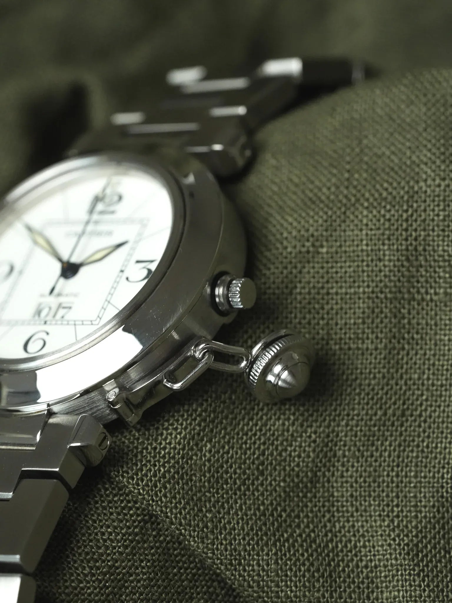 Cartier - Pasha 2475 Grande Date Blanc Acier 35mm - 2000s - Atelier Victor