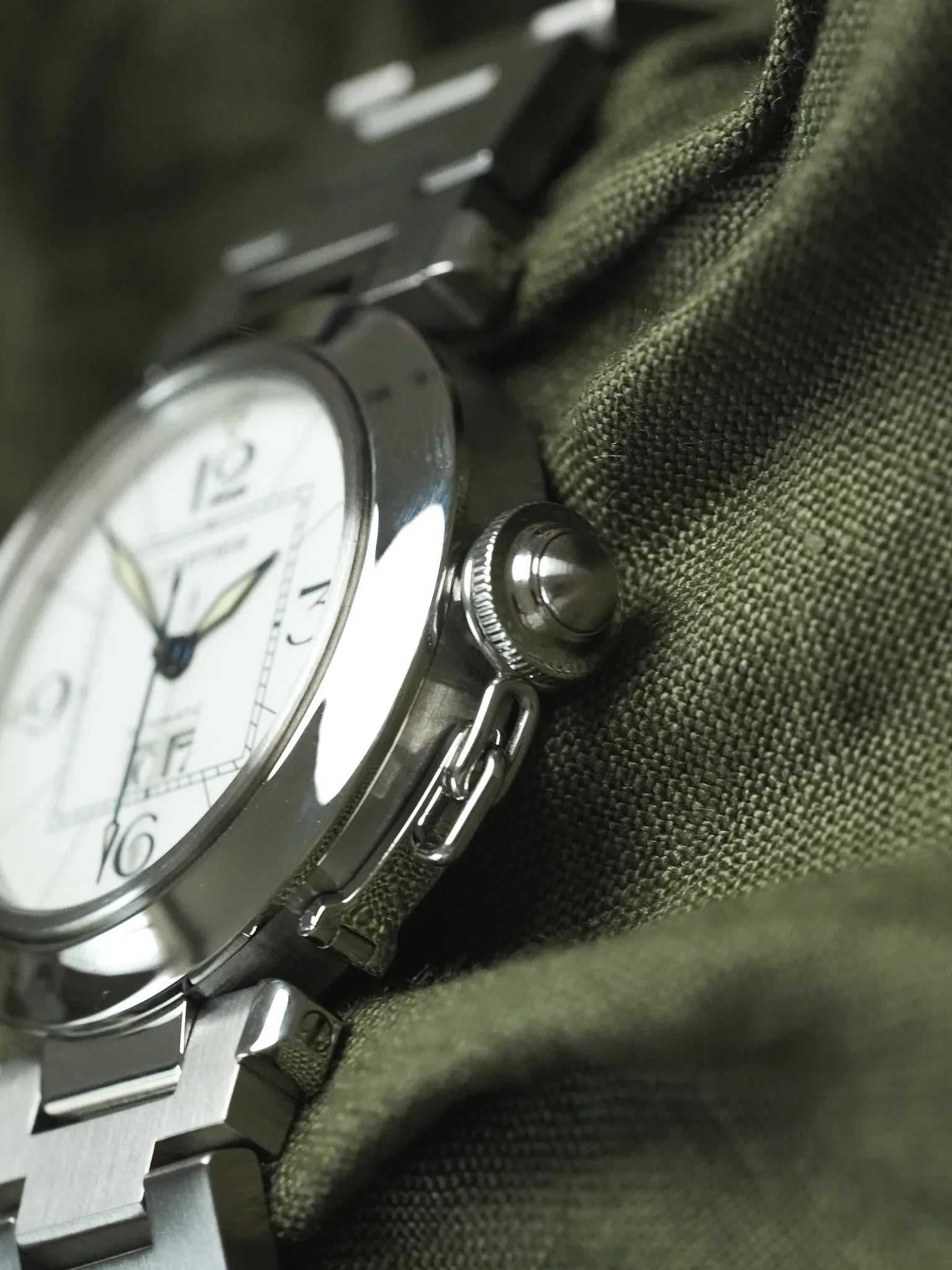 Cartier - Pasha 2475 Grande Date Blanc Acier 35mm - 2000s - Atelier Victor