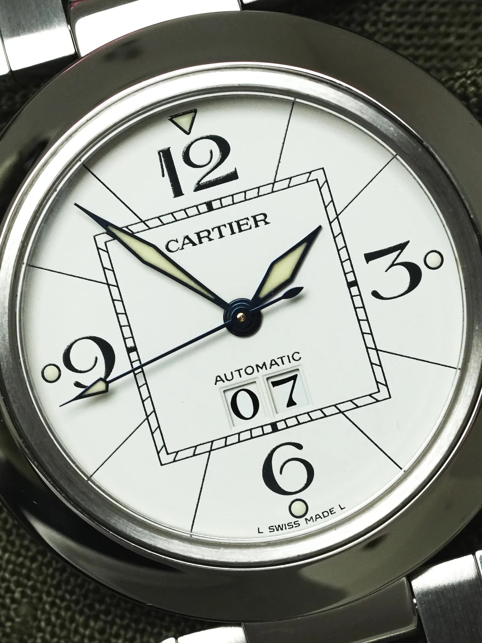 Cartier - Pasha 2475 Grande Date Blanc Acier 35mm - 2000s - Atelier Victor