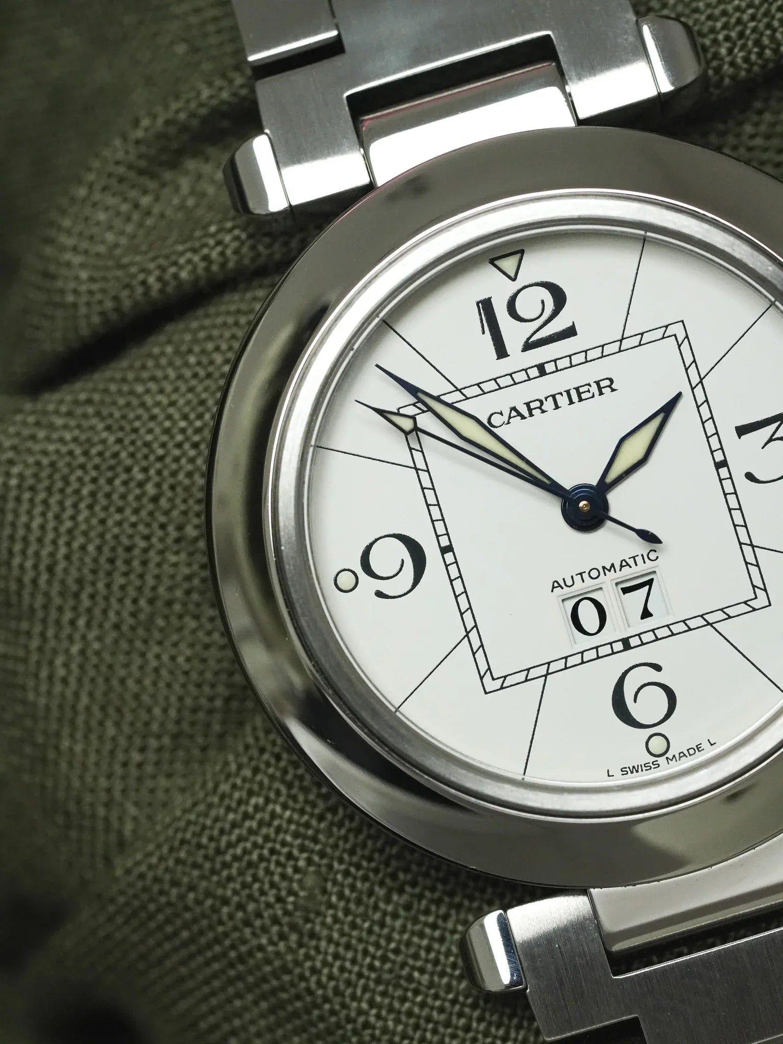 Cartier - Pasha 2475 Grande Date Blanc Acier 35mm - 2000s - Atelier Victor