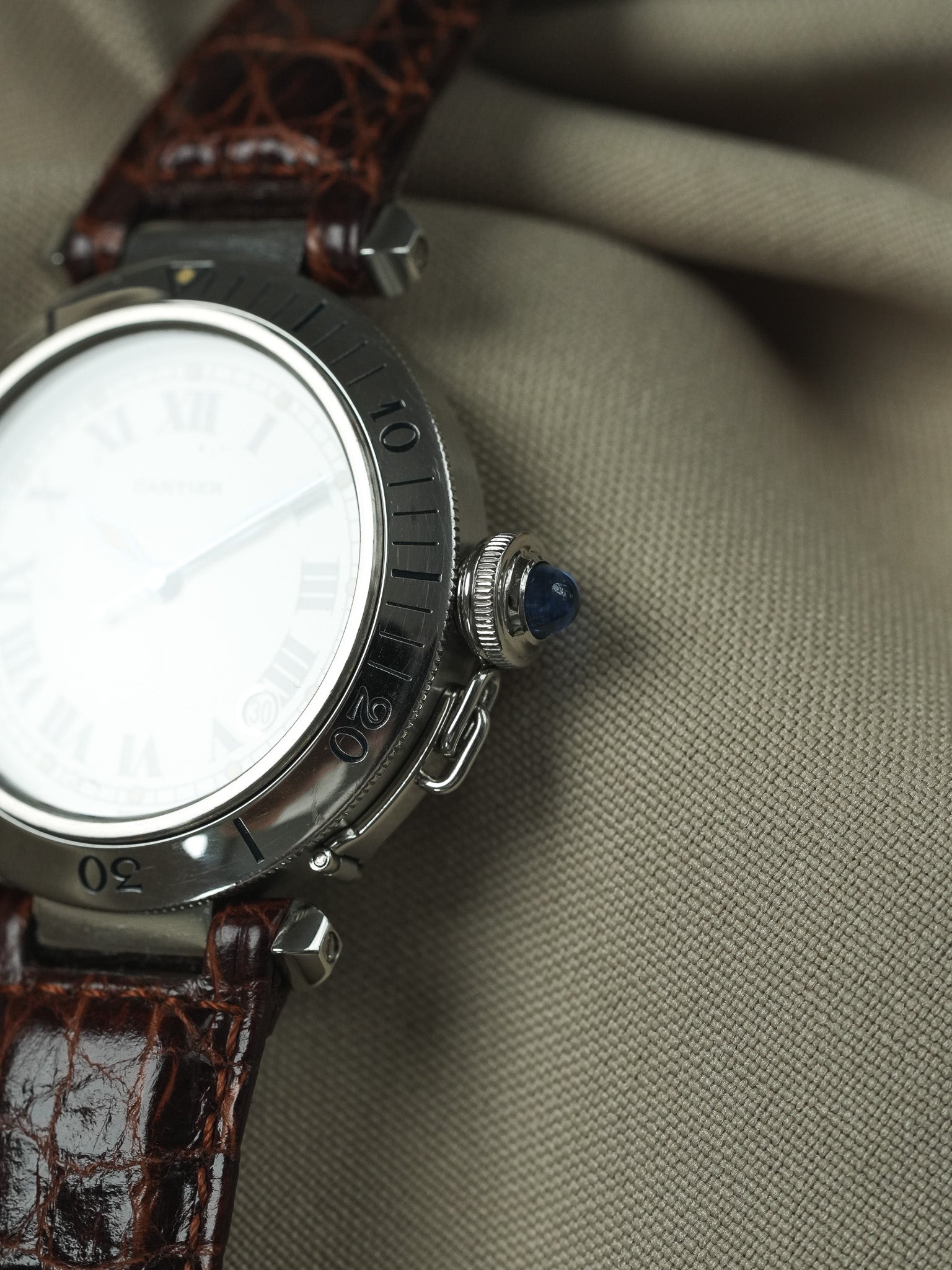 Cartier - Pasha R4020 38mm Cabochon bleu - 2000s
