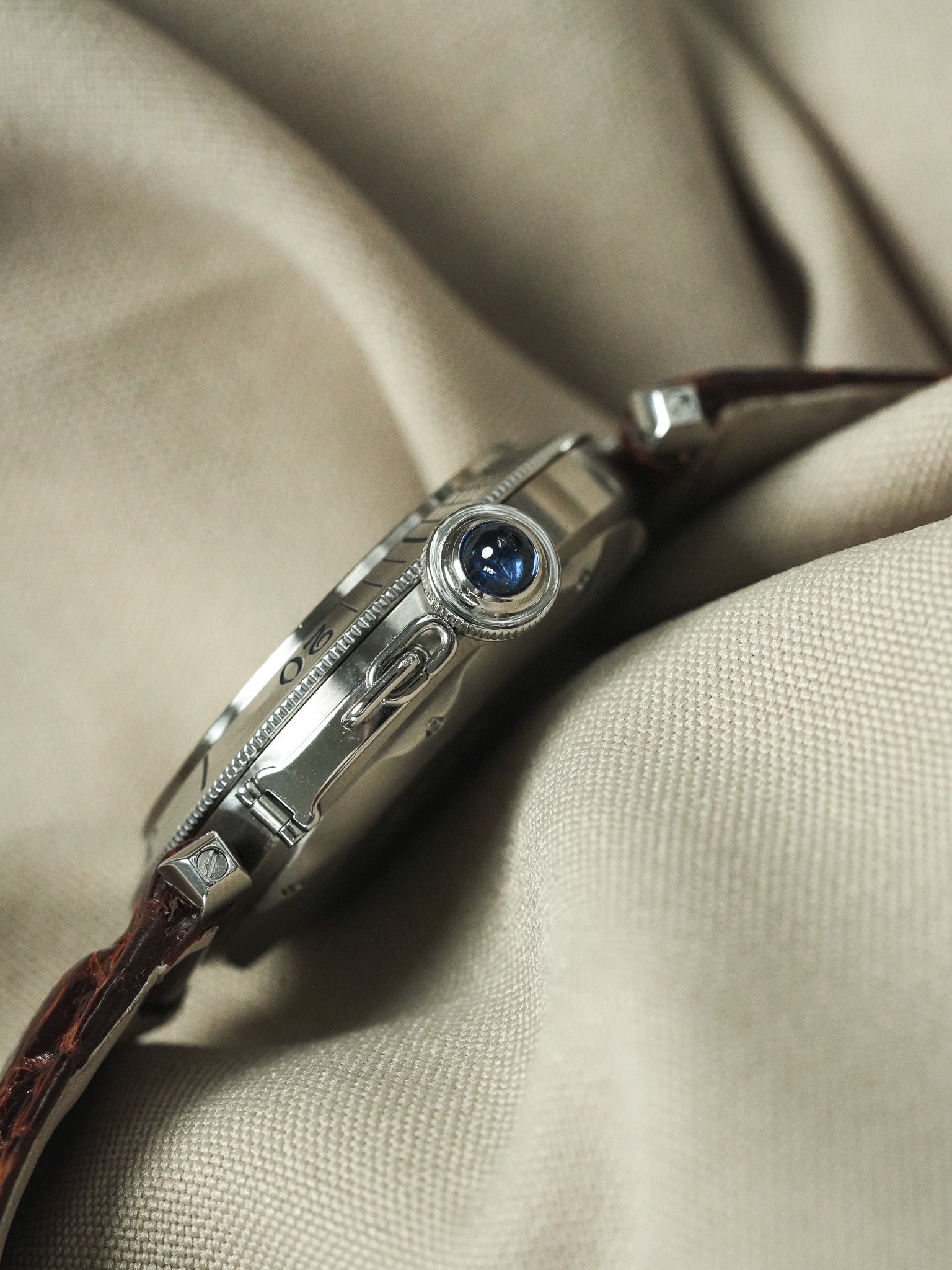 Cartier - Pasha R4020 38mm Cabochon bleu - 2000s