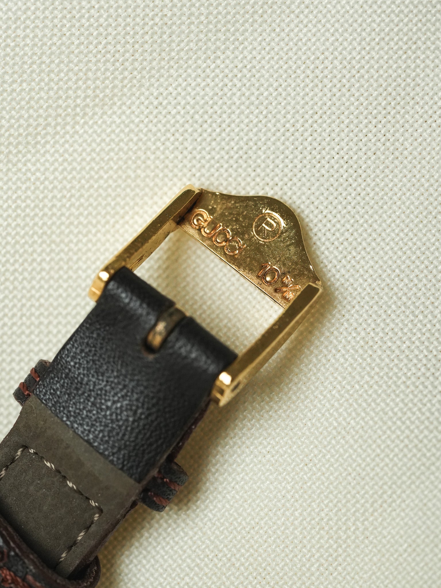 Gucci - ميني روند قرون مركزية مطلية بالذهب - 1980s