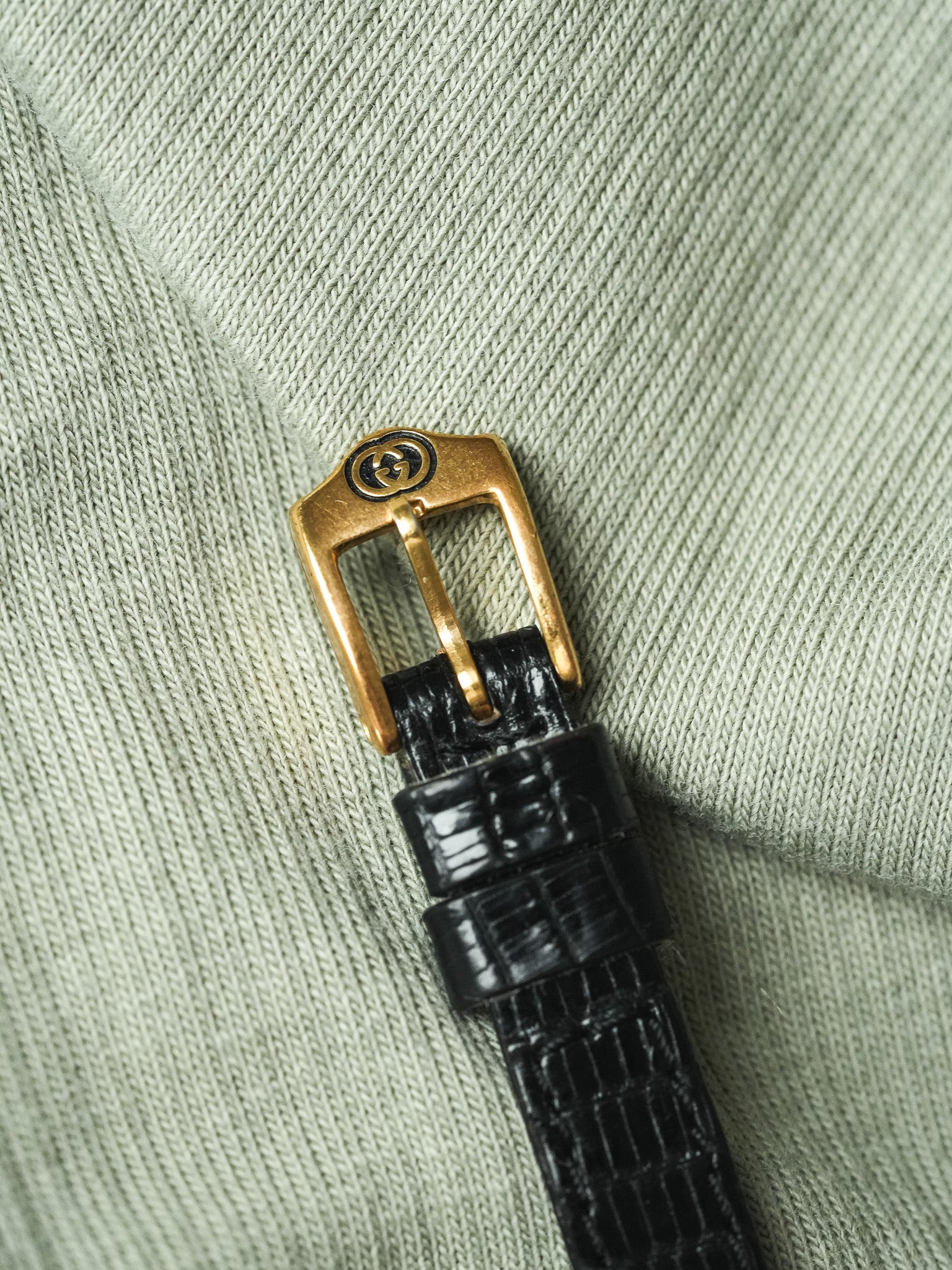Gucci - Mini Ronde Or laque noir cornes centrales - 1990s