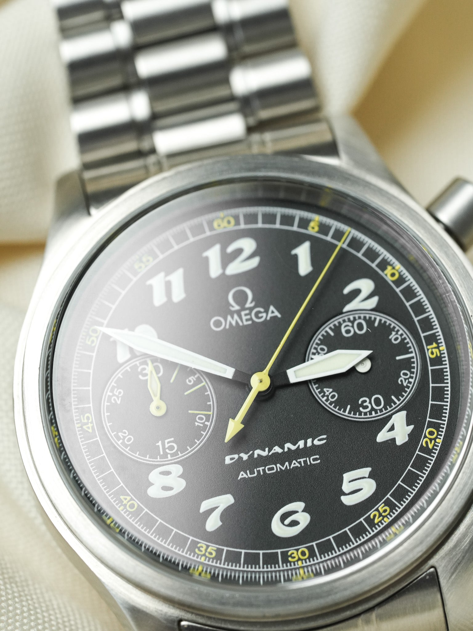Omega - Dynamic III Chronographe 5240.5000 Fond Noir - 1990s