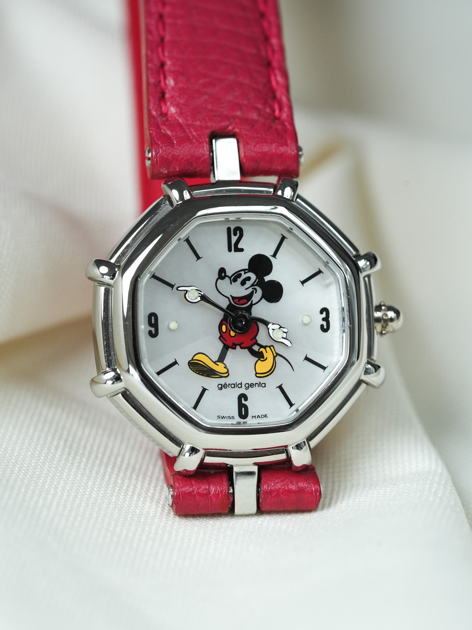 Gerald Genta - Mickey Mouse Disney 27mm Perlmutt Facettiert - 1990s