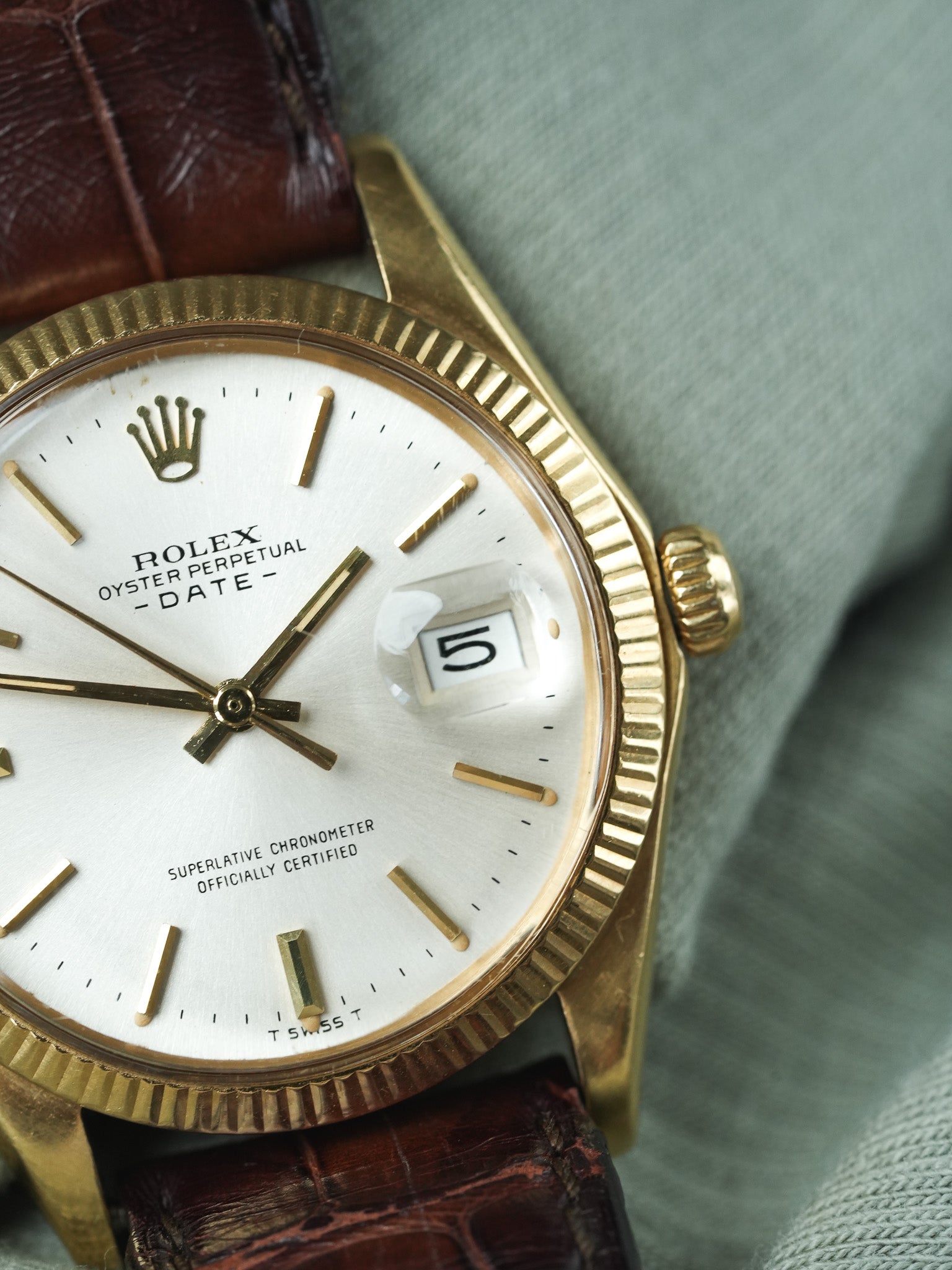 Rolex - Oyster Perpetual Date COSC ref. 1503 34мм Золото Жёлтое 18k Циферблат Шампань - 1965