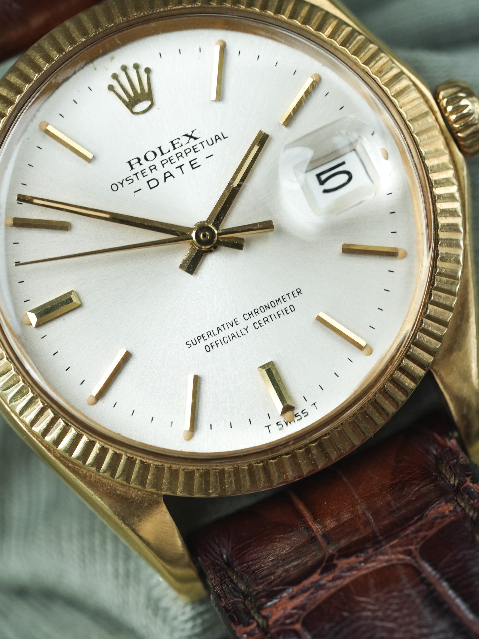 Rolex - Oyster Perpetual Date COSC ref. 1503 34мм Золото Жёлтое 18k Циферблат Шампань - 1965