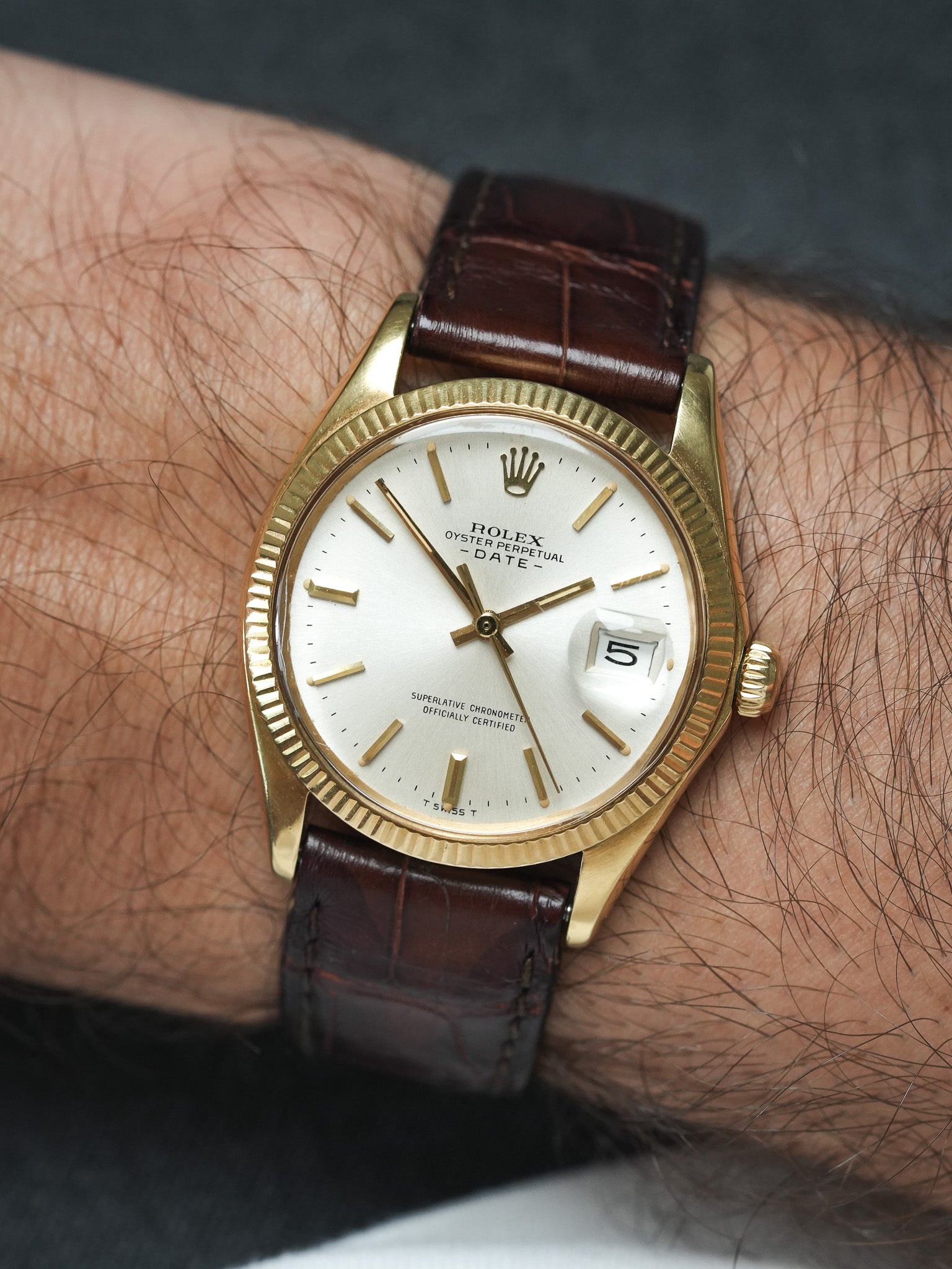 Rolex - Oyster Perpetual Date COSC ref. 1503 34mm Oro Giallo 18k Quadrante Champagne - 1965